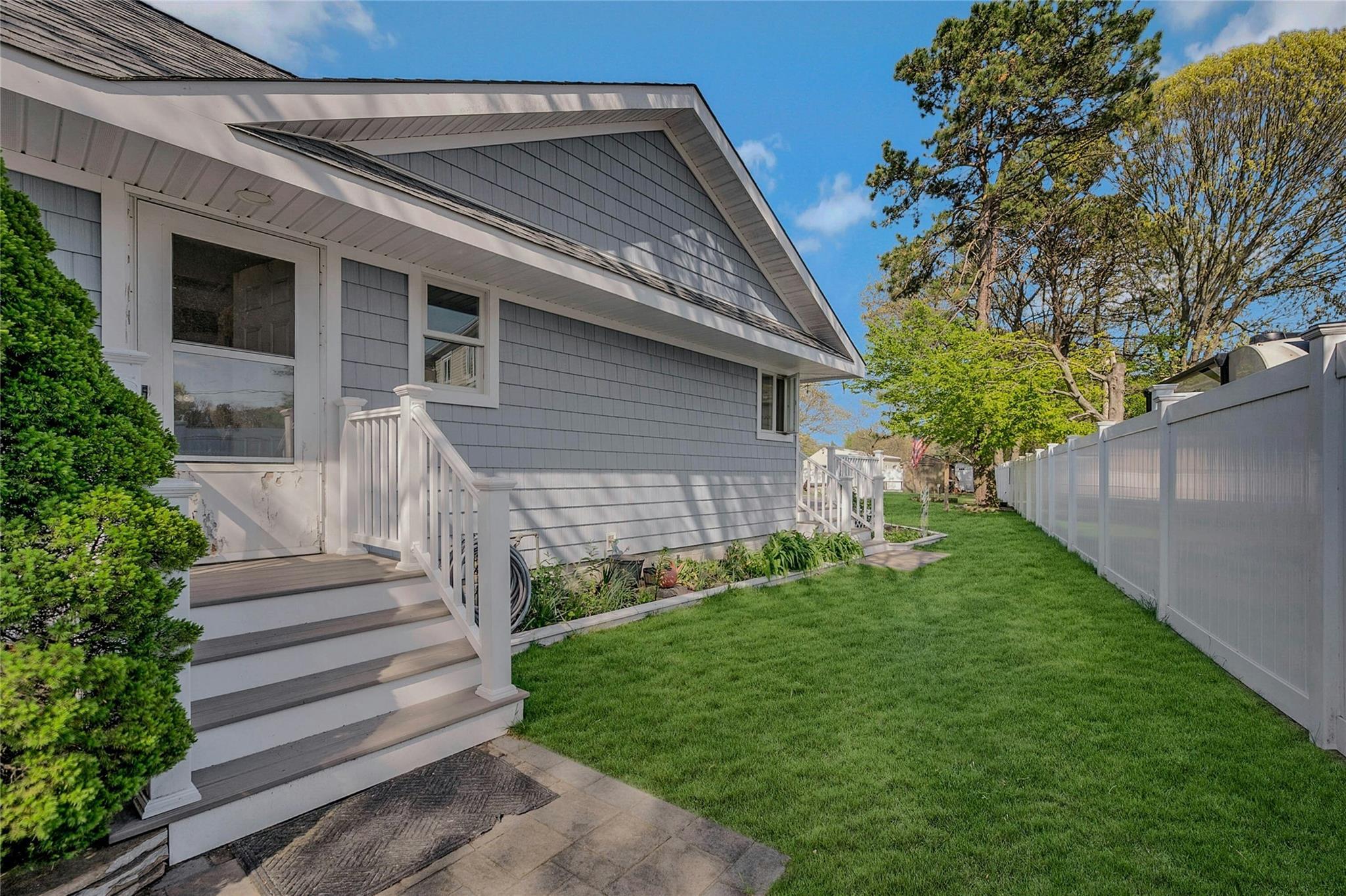 Single Family Coleman  Suffolk County, NY 11720, MLS-856155-11