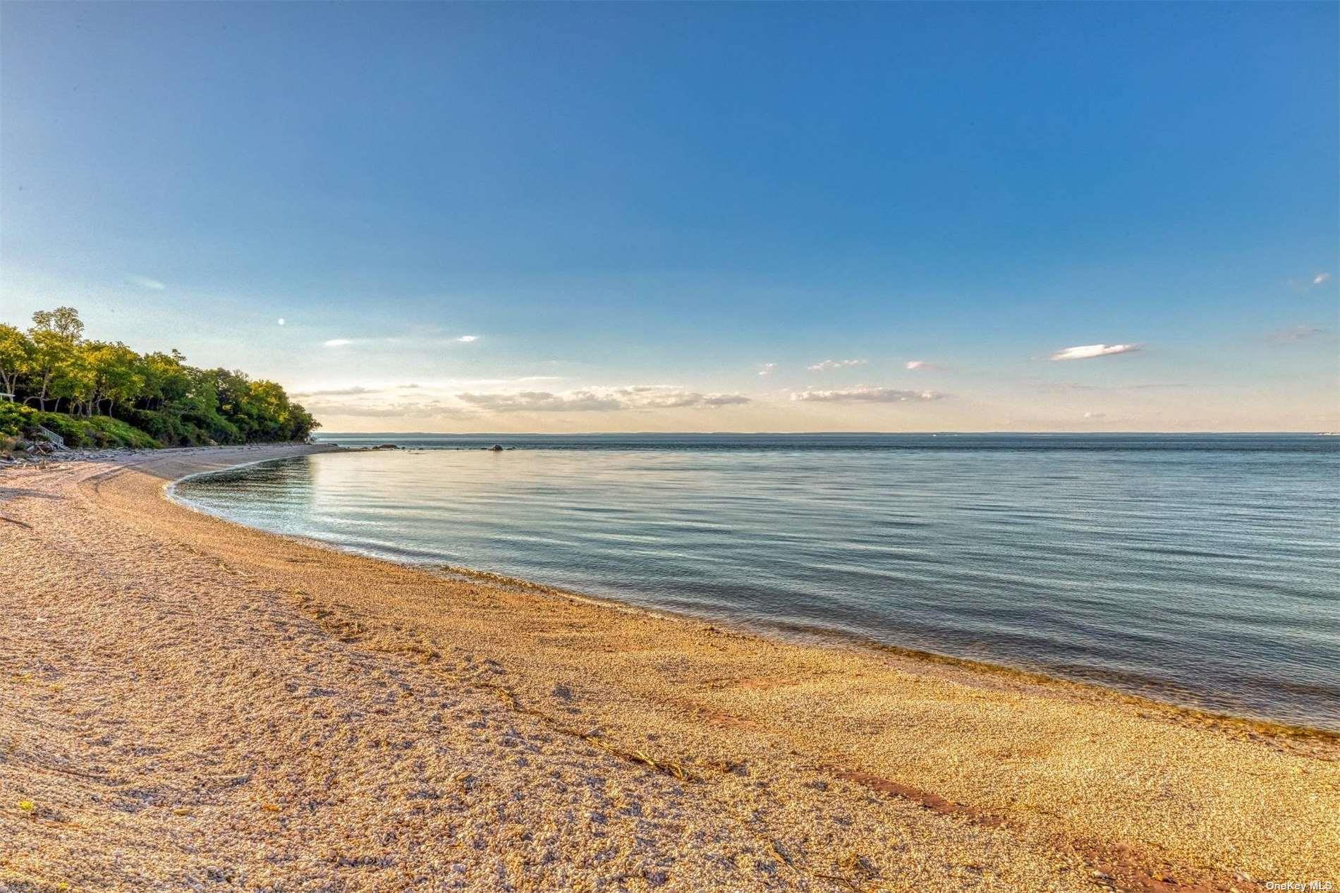 Single Family Grandview  Suffolk County, NY 11957, MLS-856176-10