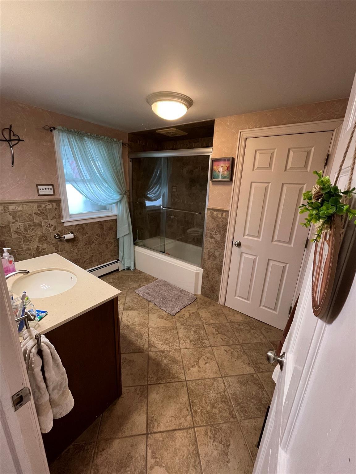 Single Family East  Nassau County, NY 11559, MLS-856183-22