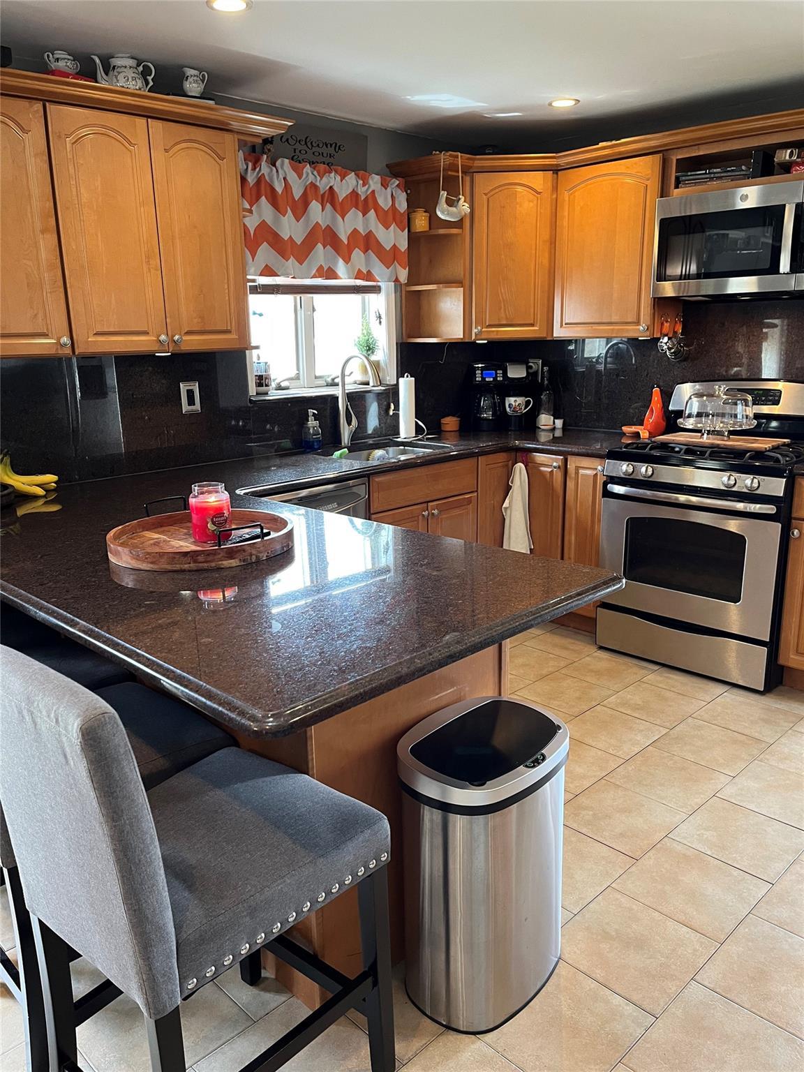 Single Family East  Nassau County, NY 11559, MLS-856183-7