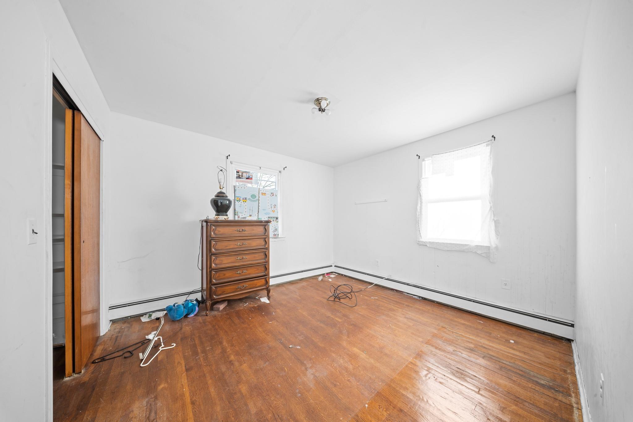 Single Family Horace Hadring  Queens, NY 11365, MLS-856188-10