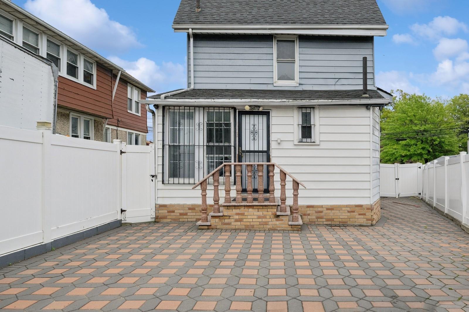 Single Family Buell  Queens, NY 11369, MLS-856204-32