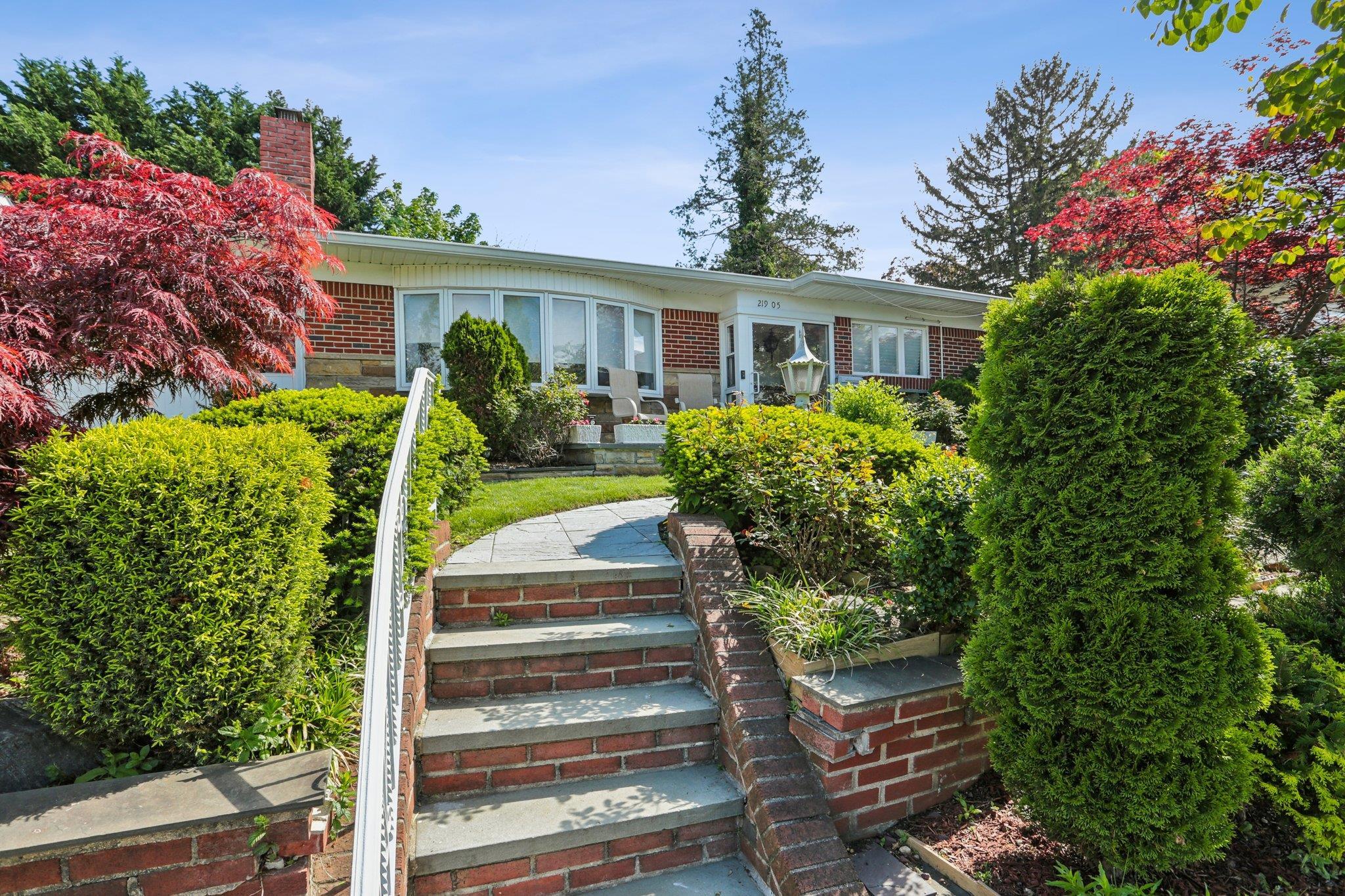 Single Family Stewart  Queens, NY 11427, MLS-856224-3
