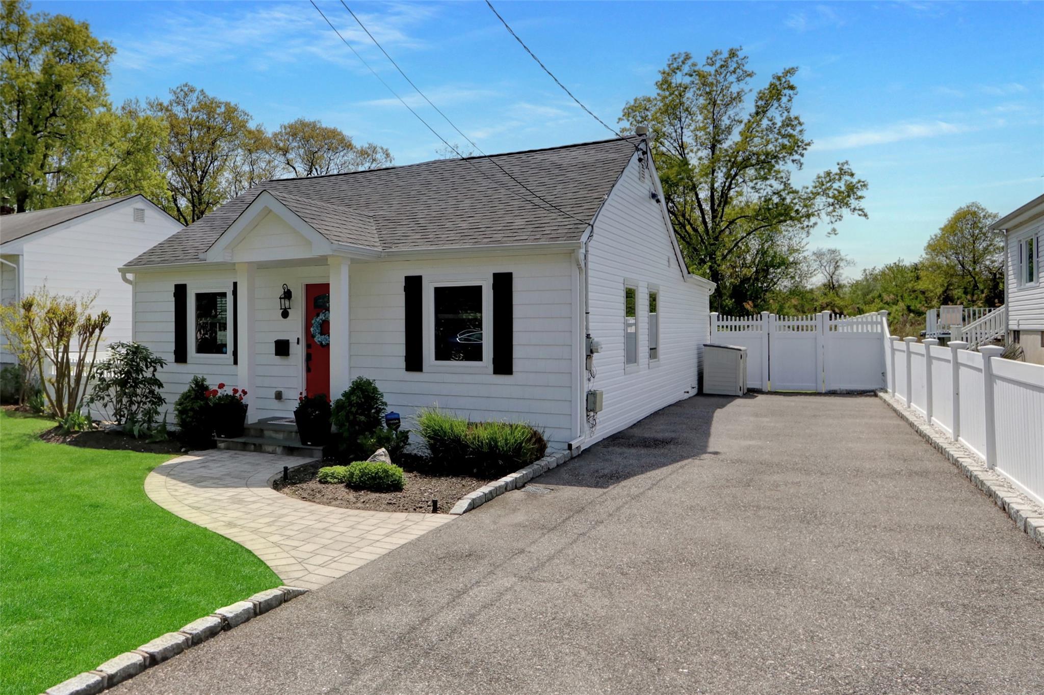 Single Family Bayville Park  Nassau County, NY 11709, MLS-856238-3