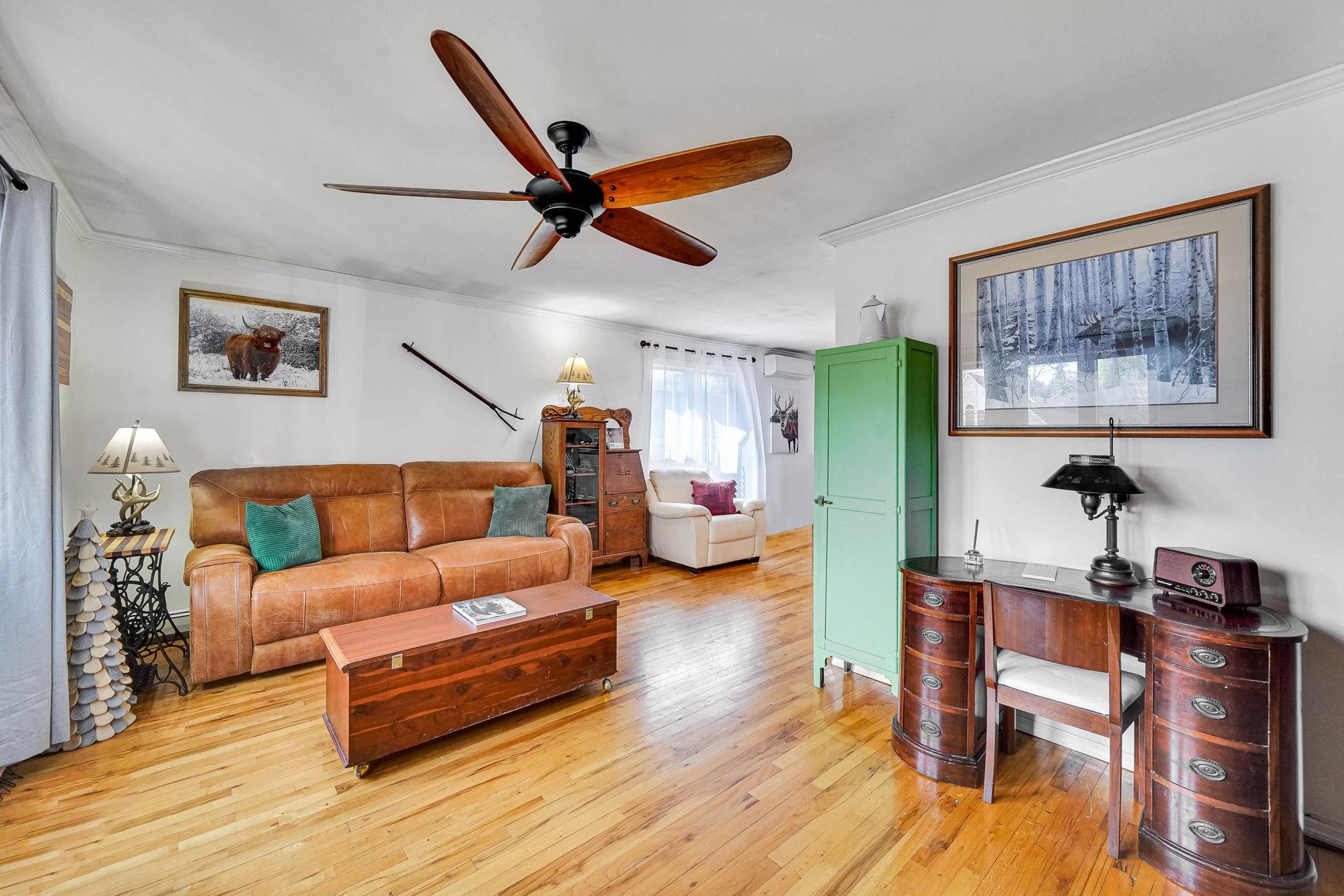 Single Family Awixa  Suffolk County, NY 11784, MLS-856245-3
