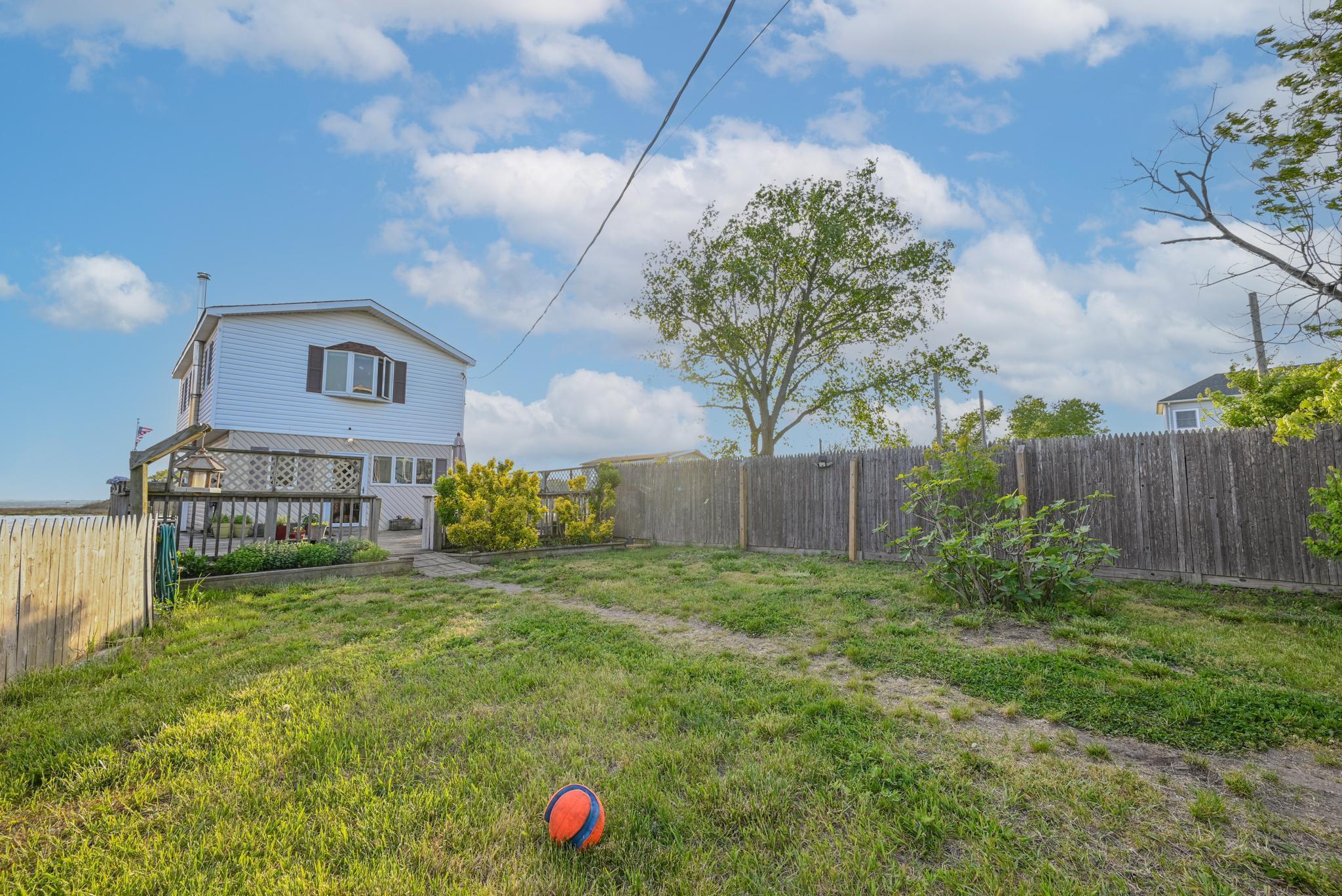 Single Family Cross Bay  Queens, NY 11693, MLS-856248-19