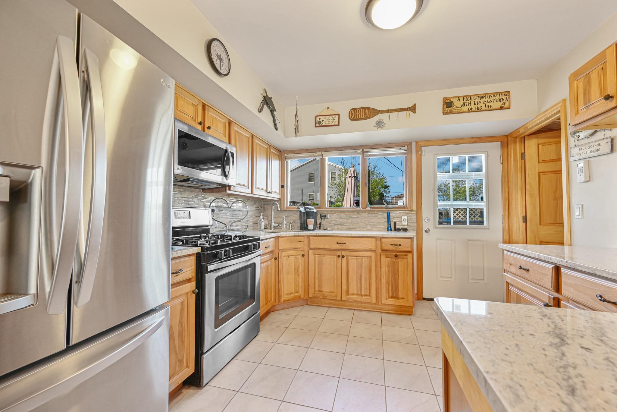 Single Family Cross Bay  Queens, NY 11693, MLS-856248-4
