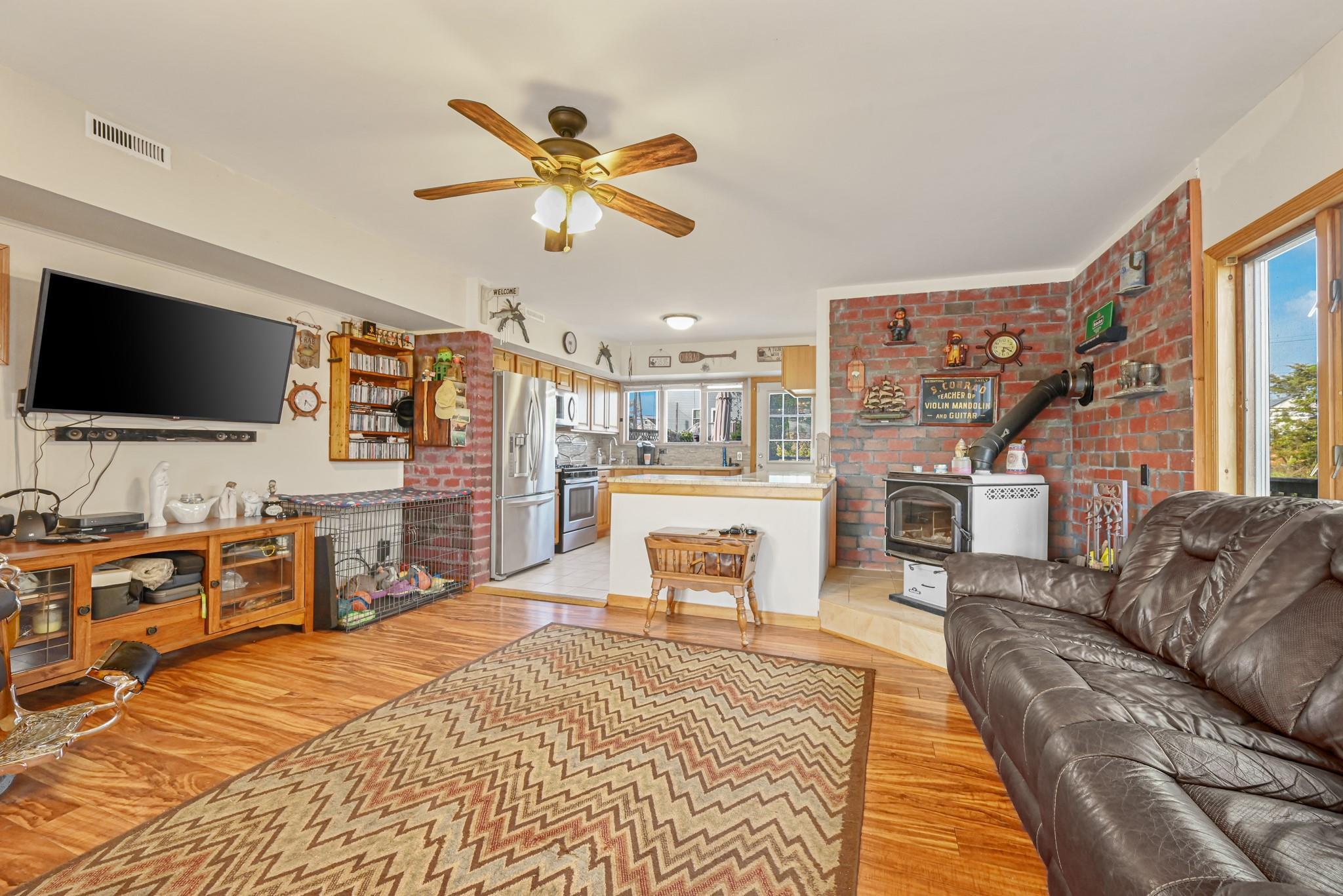 Single Family Cross Bay  Queens, NY 11693, MLS-856248-6