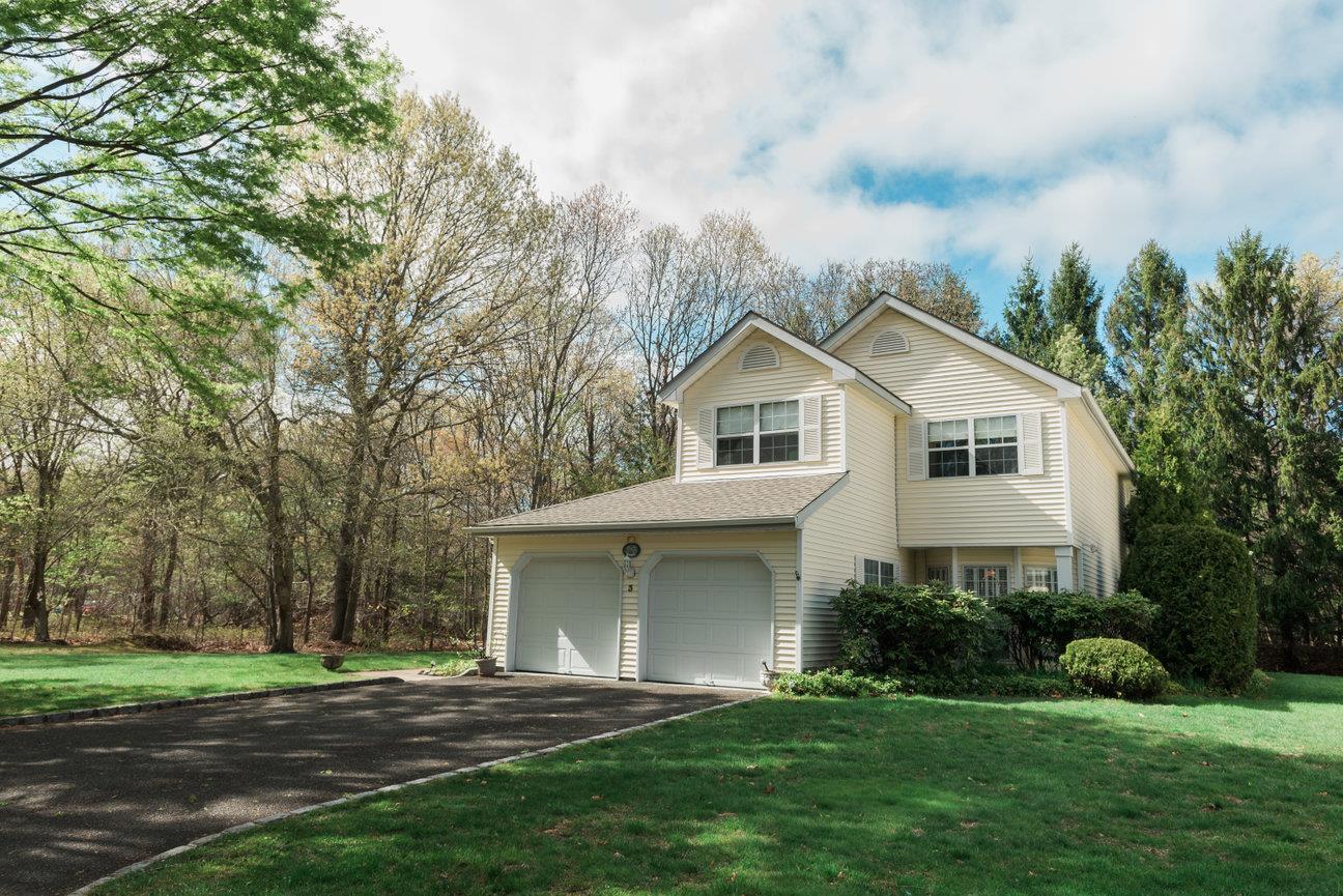 Single Family Cloister  Suffolk County, NY 11953, MLS-856258-2