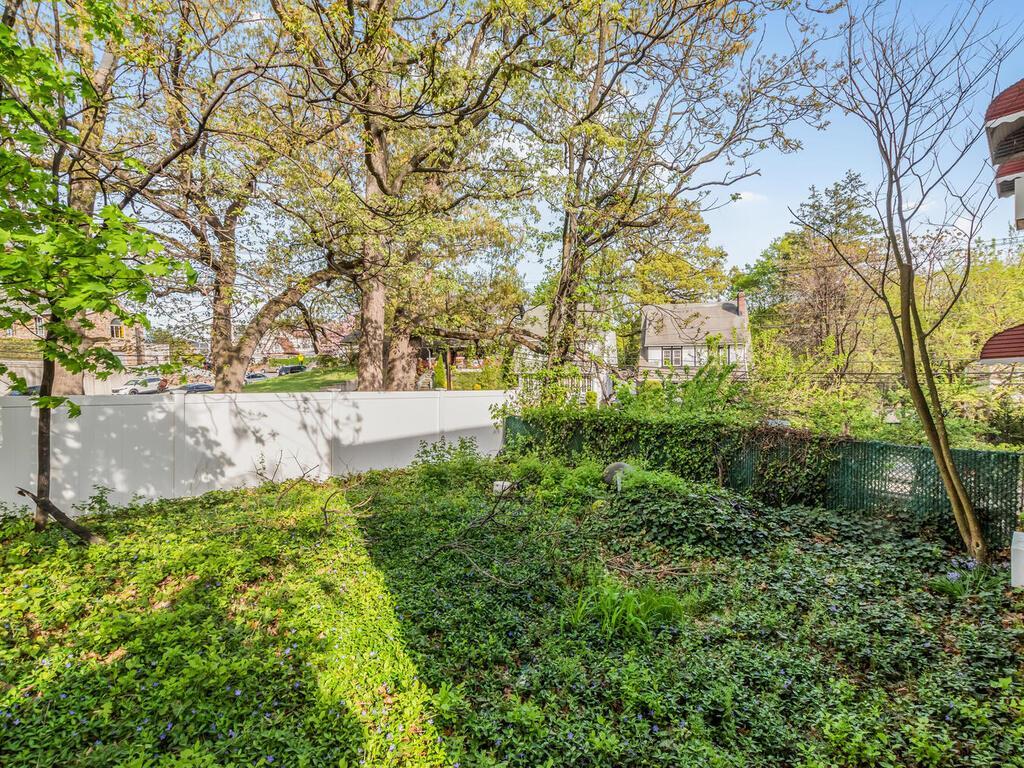 Single Family Mclean  Westchester County, NY 10705, MLS-856262-28
