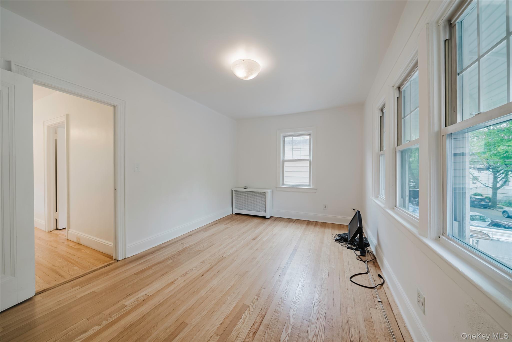 Single Family Wickham  Bronx, NY 10466, MLS-856265-12
