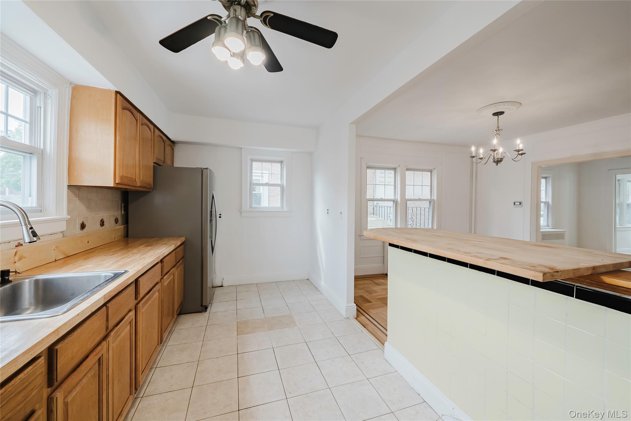 Single Family Wickham  Bronx, NY 10466, MLS-856265-22