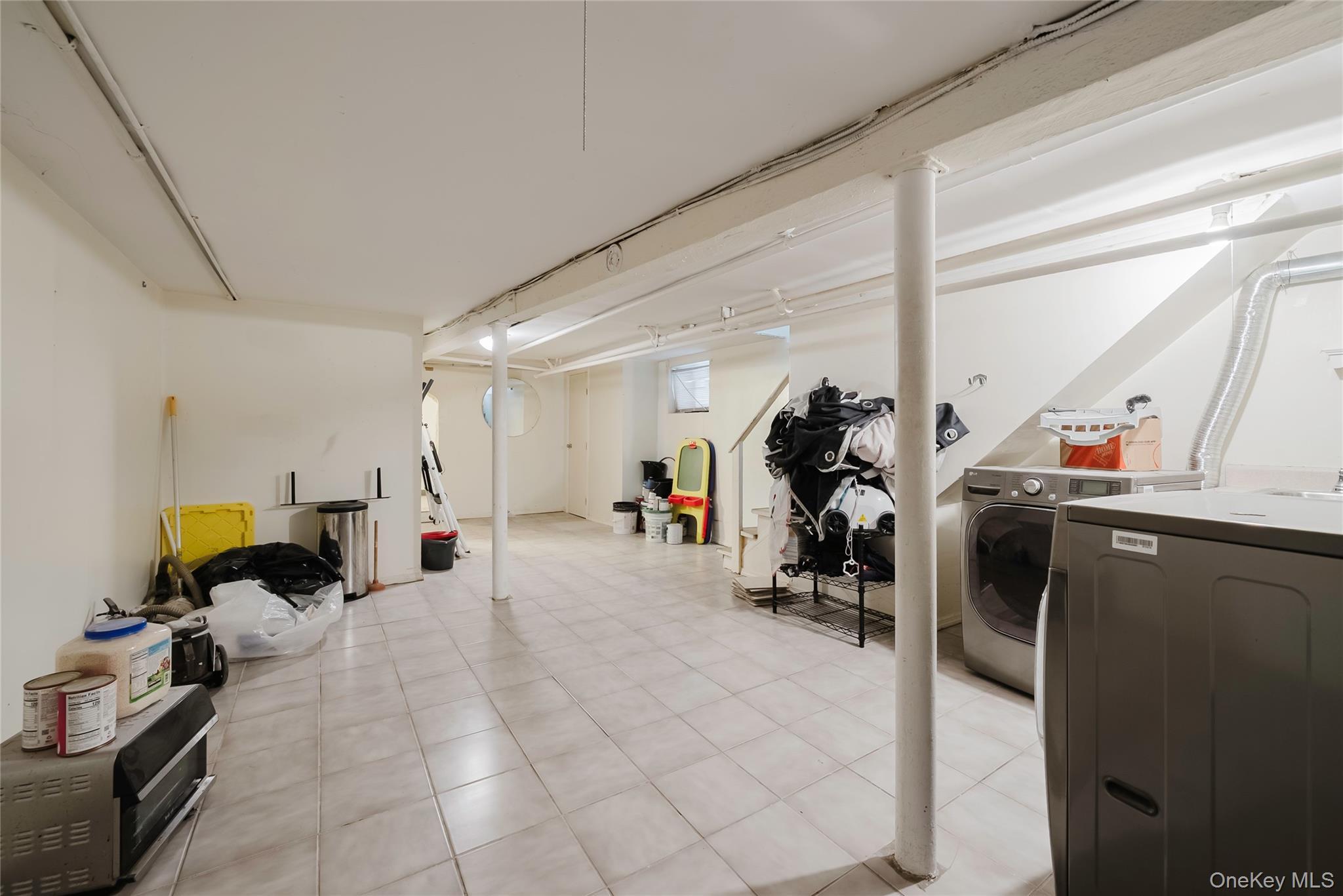 Single Family Wickham  Bronx, NY 10466, MLS-856265-28