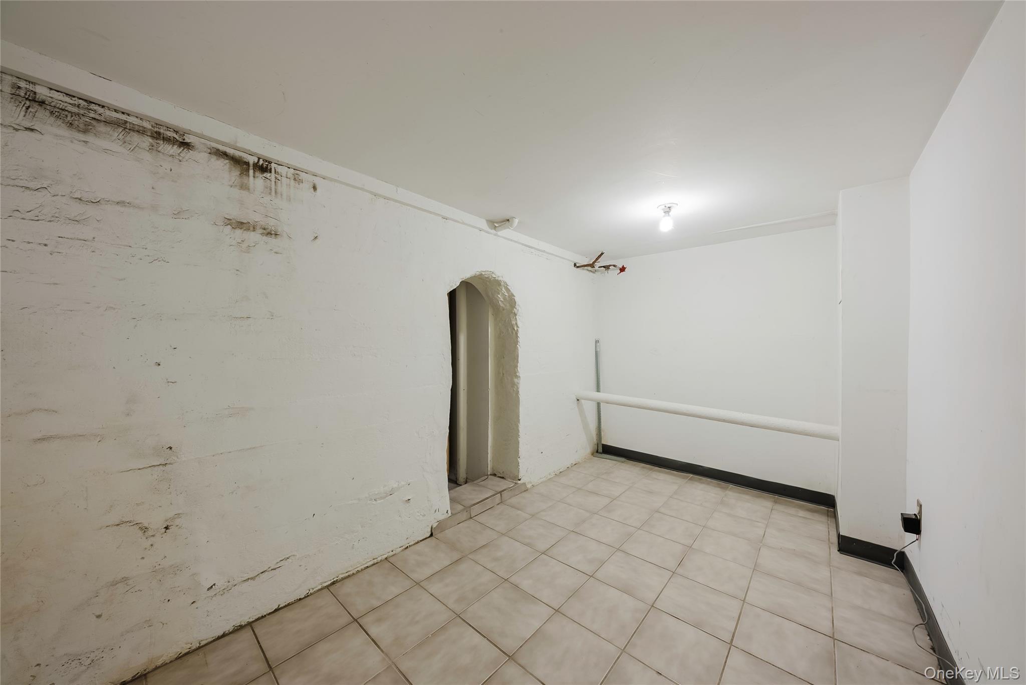 Single Family Wickham  Bronx, NY 10466, MLS-856265-30