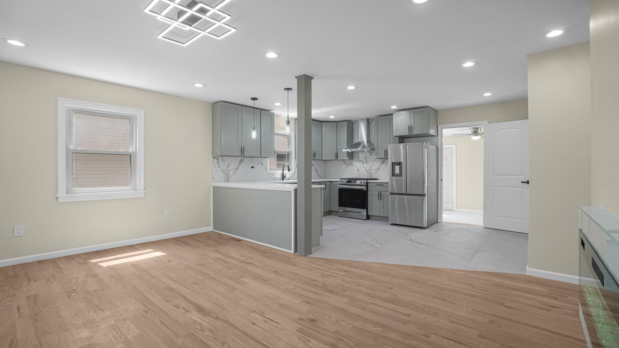 Single Family Dauntless  Nassau County, NY 11003, MLS-856272-4