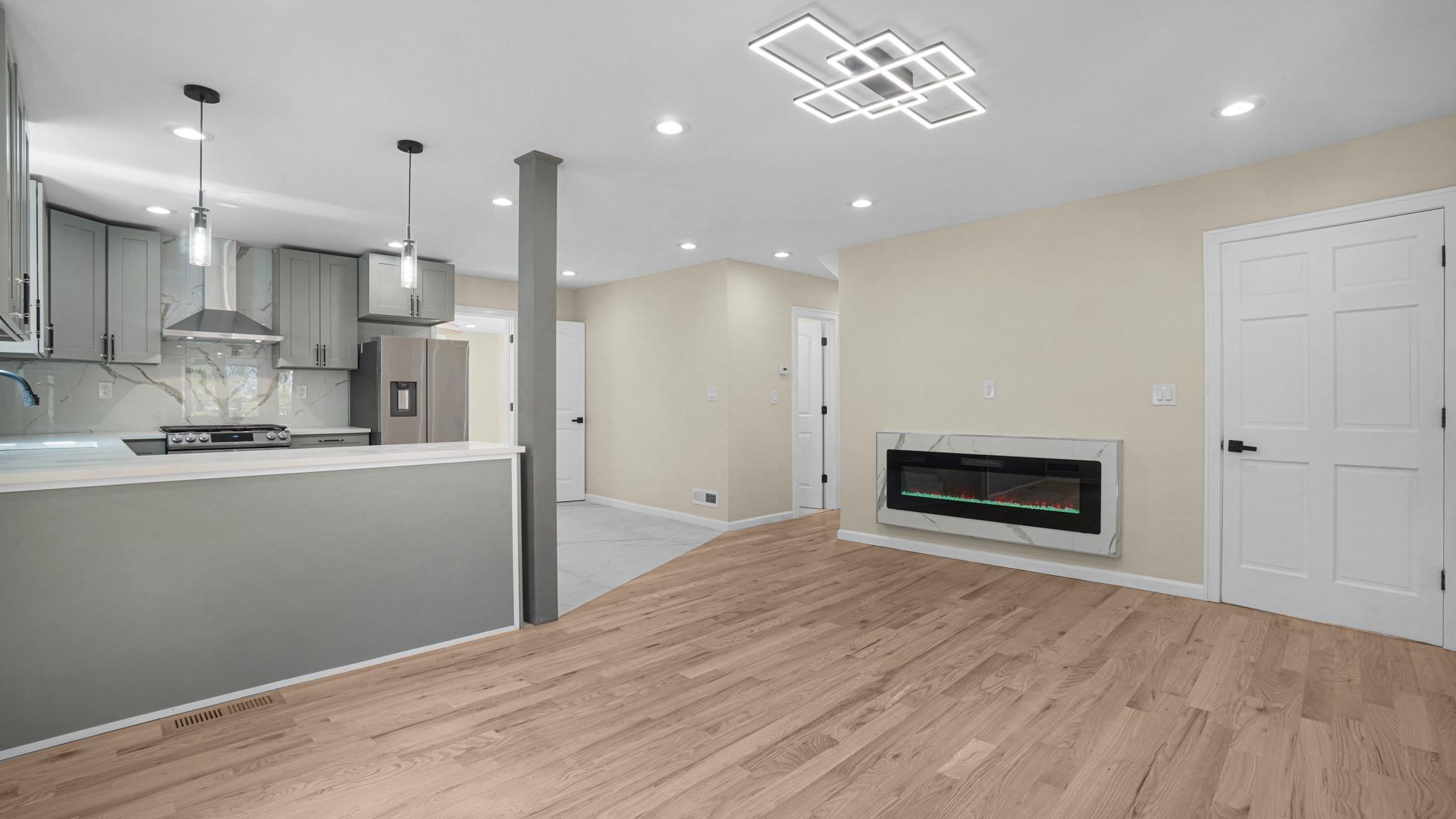 Single Family Dauntless  Nassau County, NY 11003, MLS-856272-6