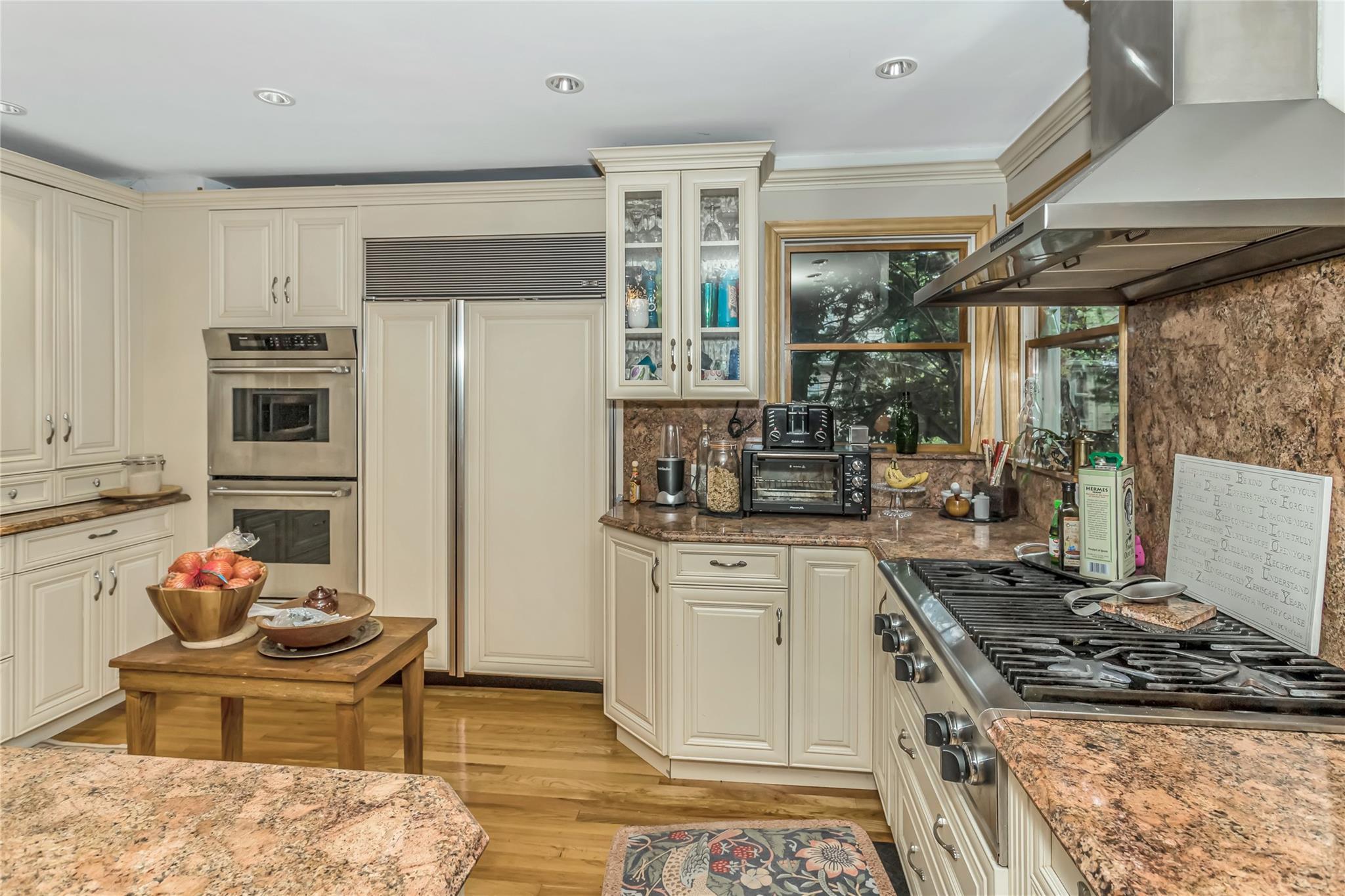 Single Family Madison  Nassau County, NY 11542, MLS-856282-12