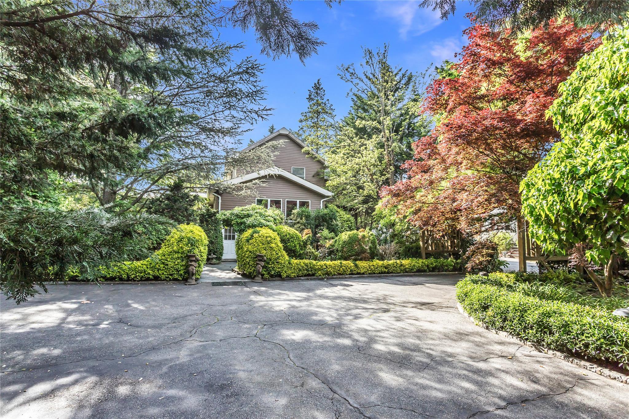 Single Family Madison  Nassau County, NY 11542, MLS-856282-32