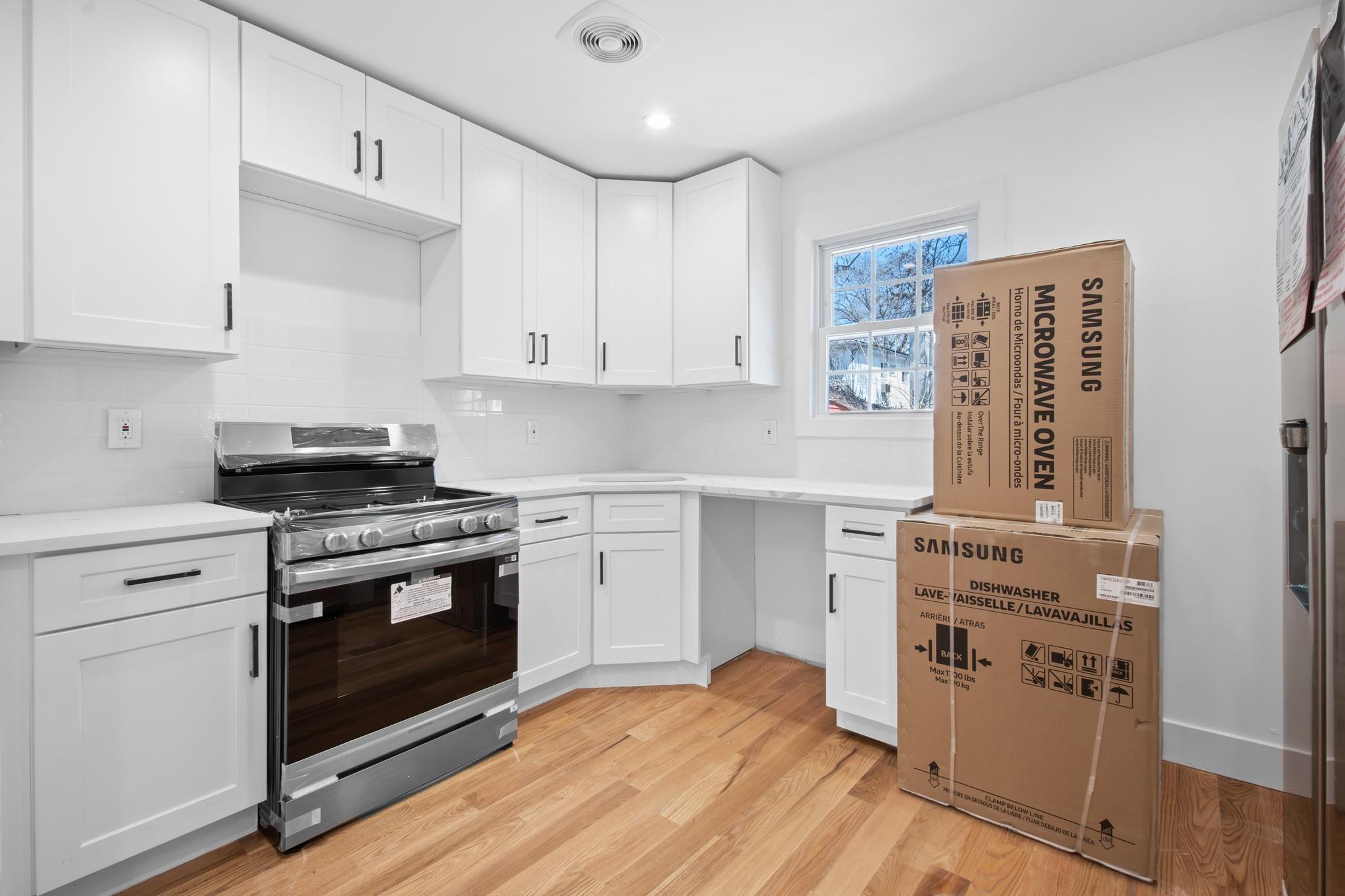 Single Family 40th  Brooklyn, NY 11203, MLS-856289-5