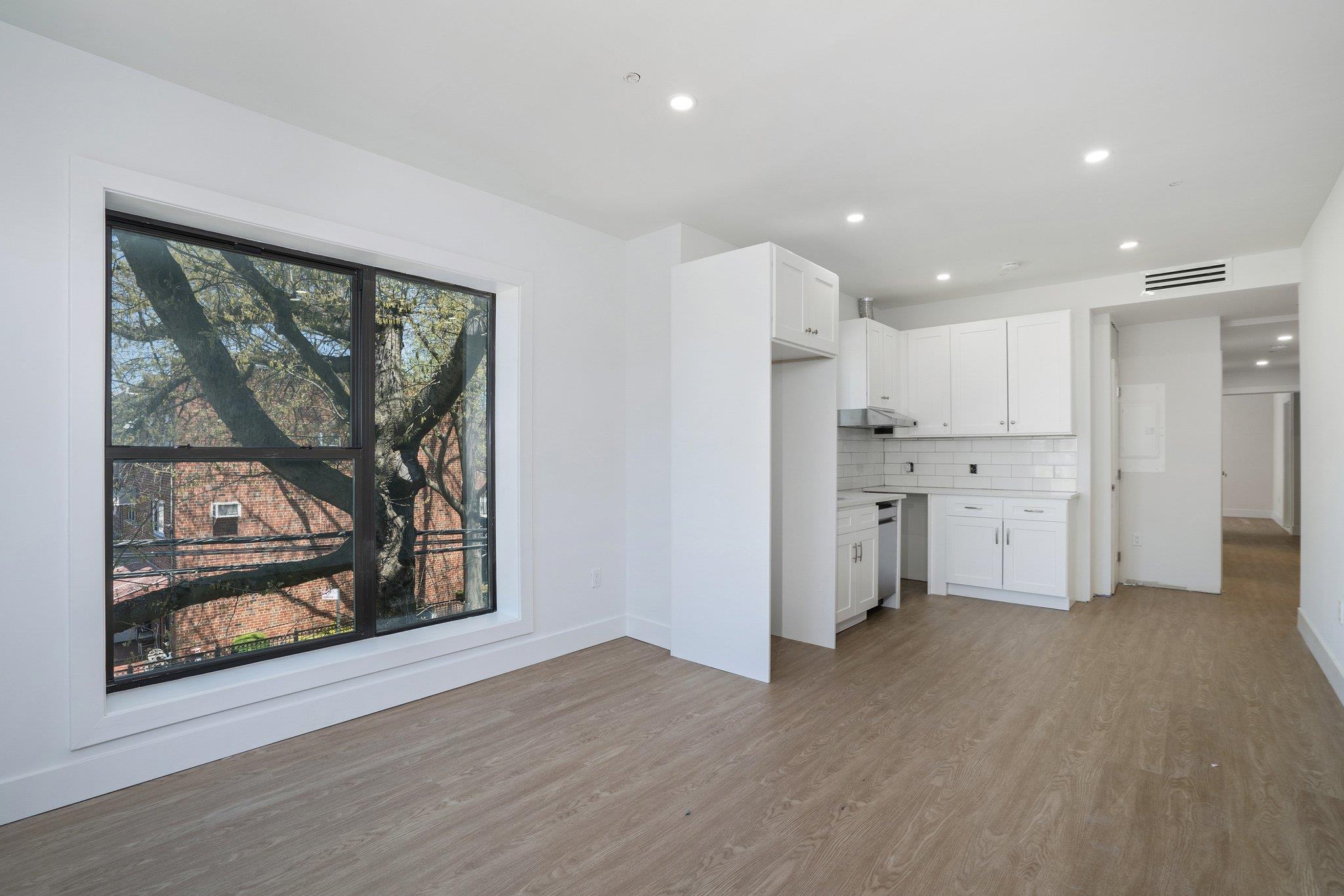 Single Family Bronxwood  Bronx, NY 10469, MLS-856292-15