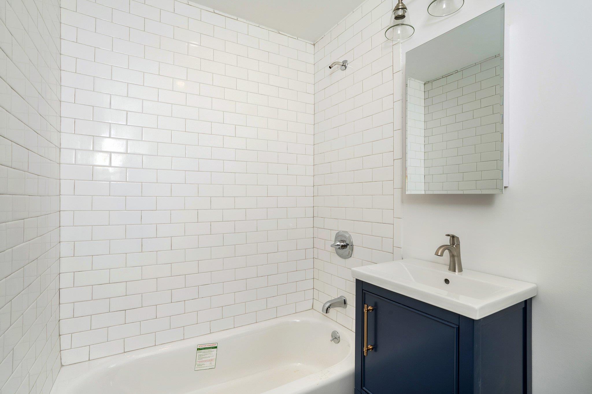 Single Family Bronxwood  Bronx, NY 10469, MLS-856292-18