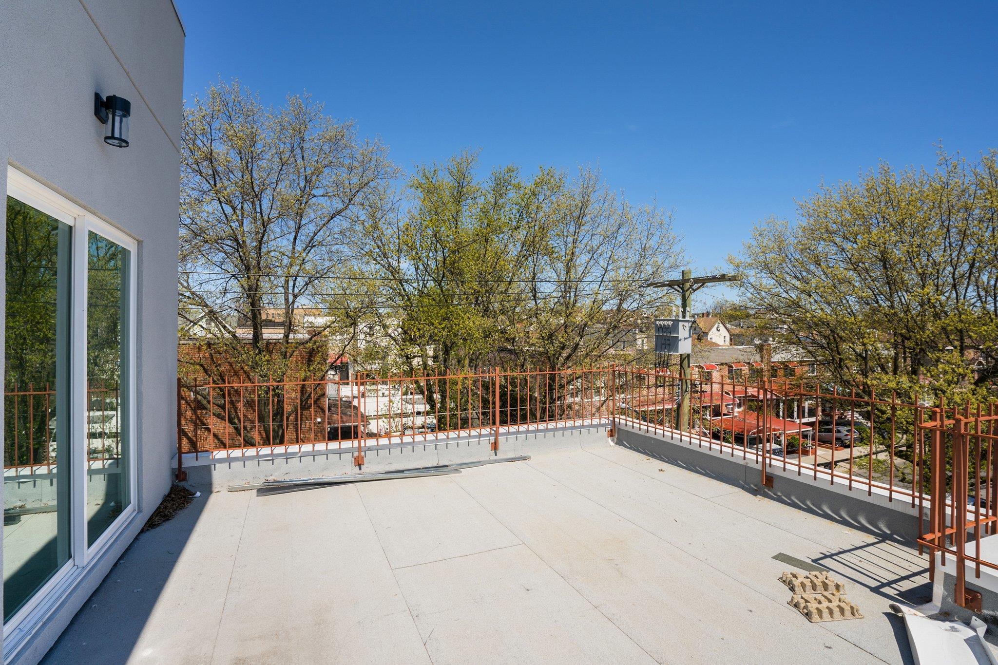 Single Family Bronxwood  Bronx, NY 10469, MLS-856292-30