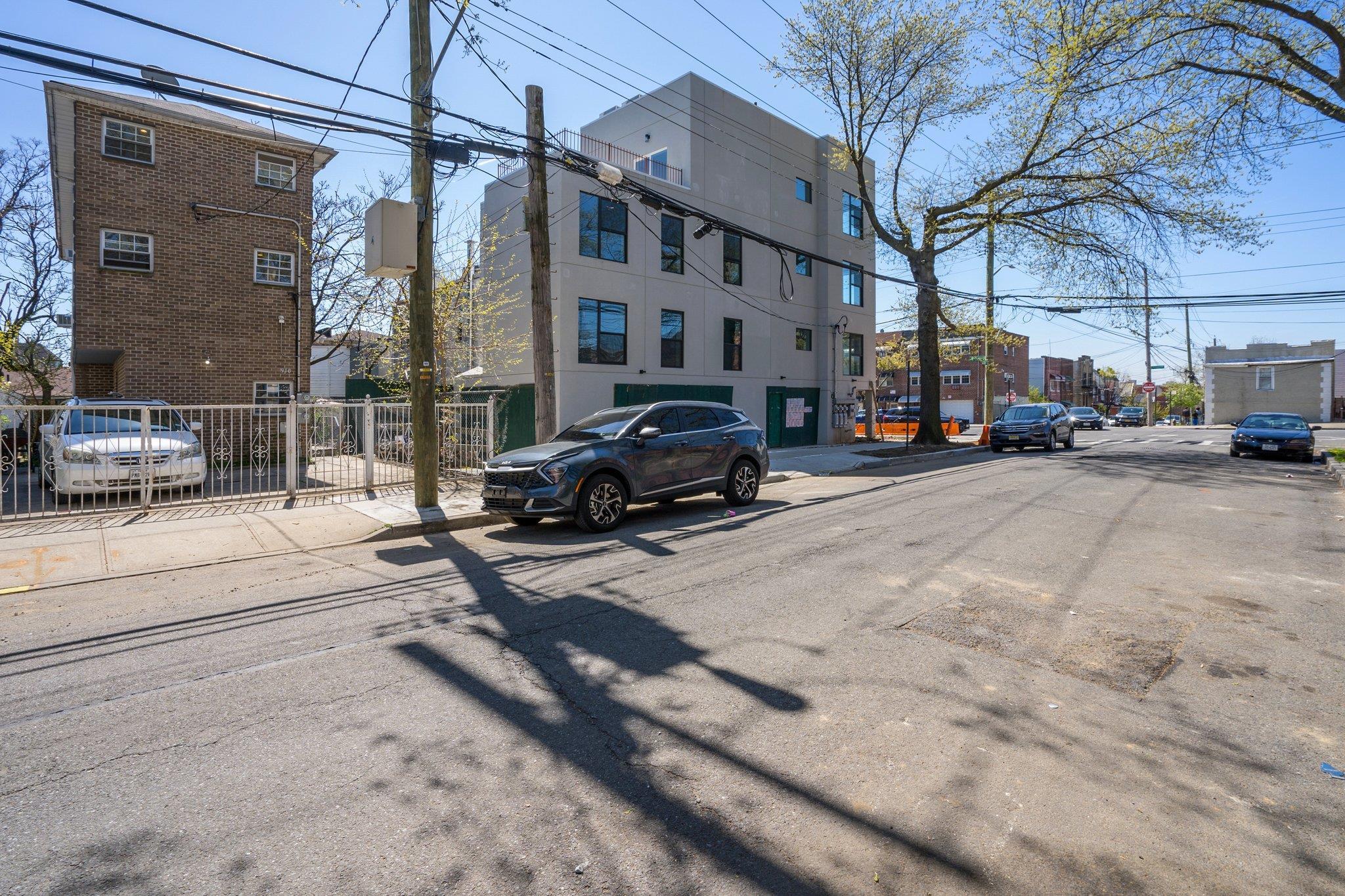 Single Family Bronxwood  Bronx, NY 10469, MLS-856292-7