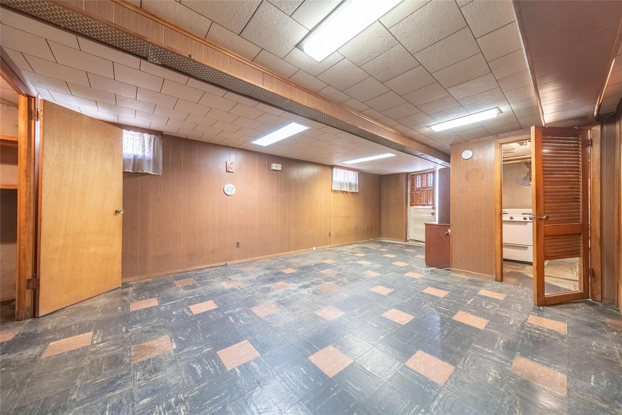 Single Family 154th  Queens, NY 11357, MLS-856299-10