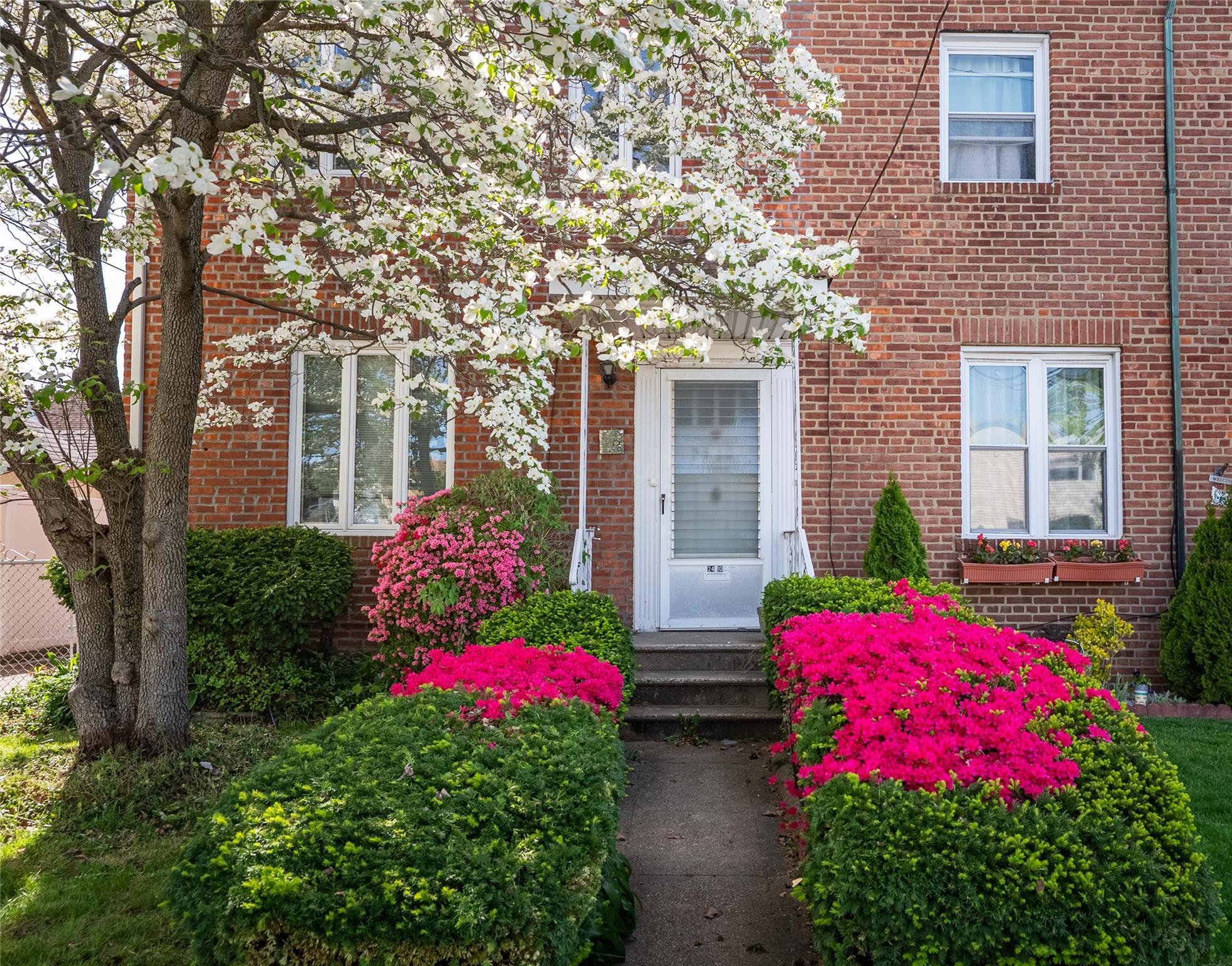 Single Family 154th  Queens, NY 11357, MLS-856299-20