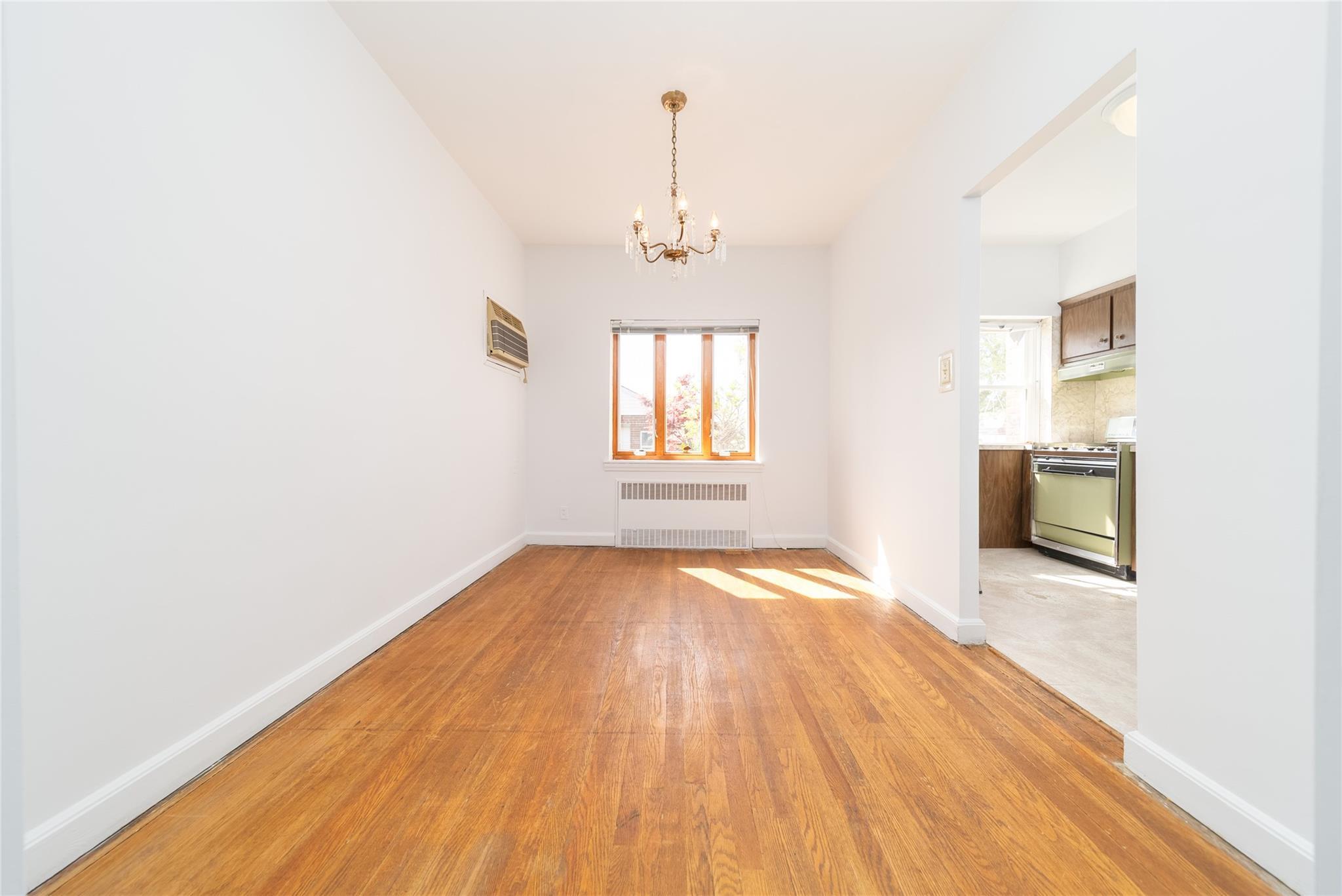 Single Family 154th  Queens, NY 11357, MLS-856299-4