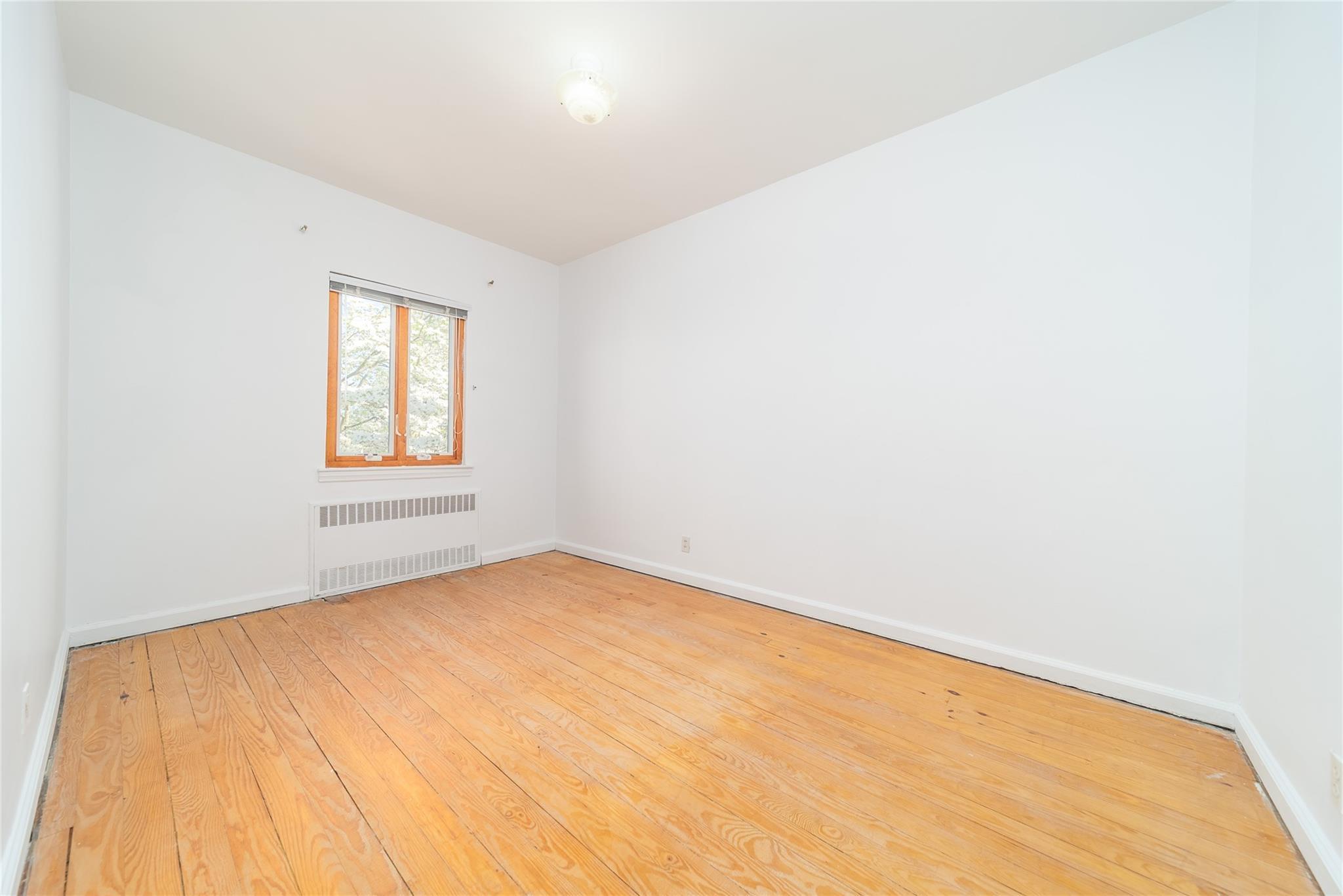 Single Family 154th  Queens, NY 11357, MLS-856299-7