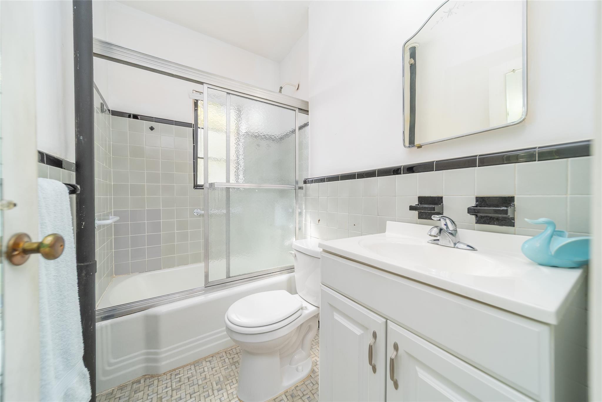 Single Family 154th  Queens, NY 11357, MLS-856299-9