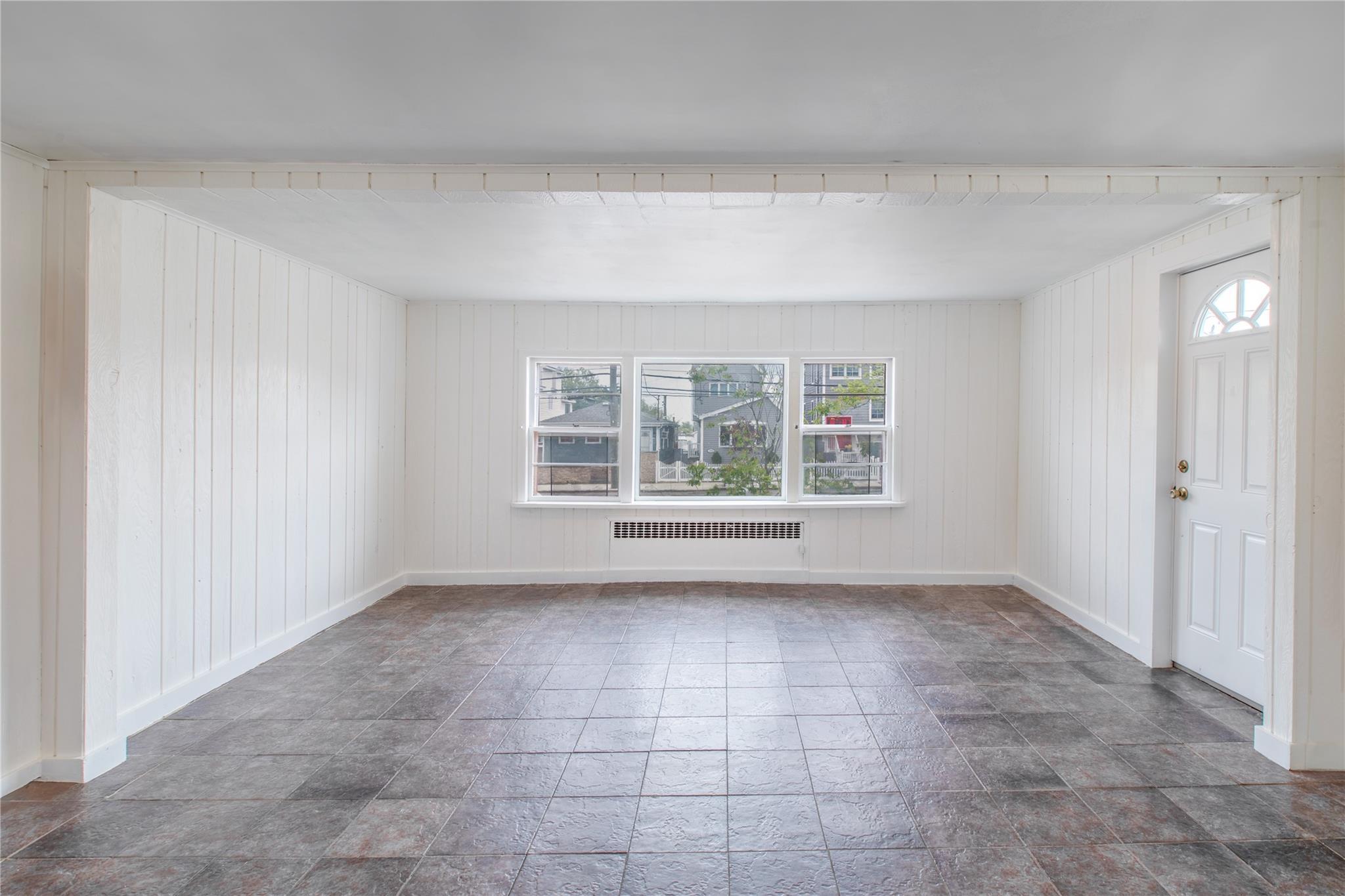 Single Family Cross Bay  Queens, NY 11693, MLS-856310-10