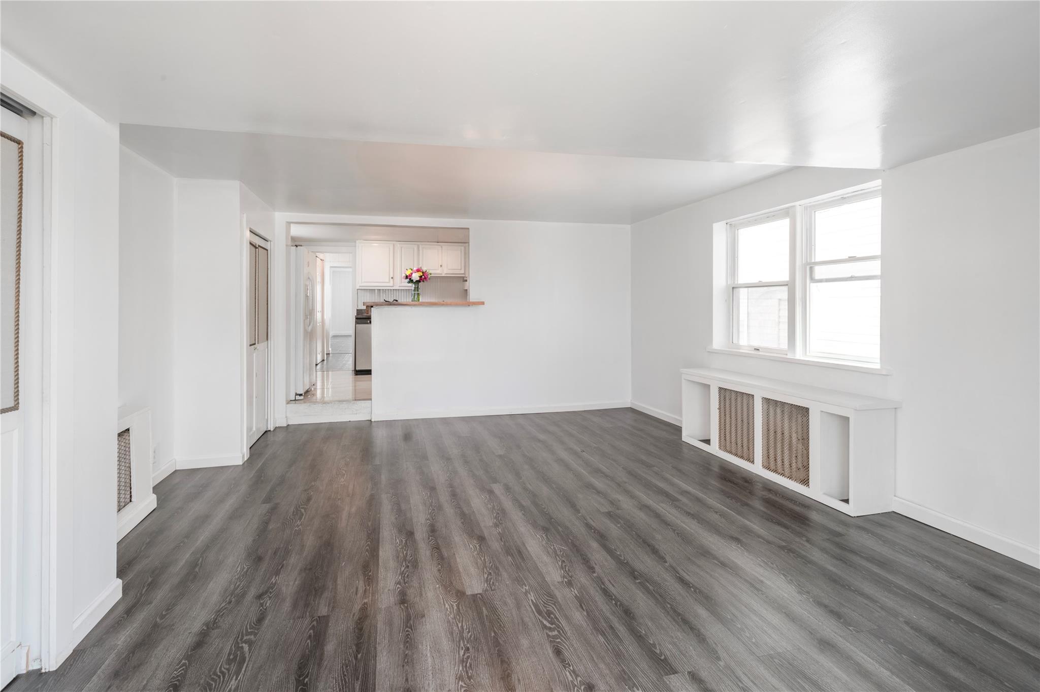 Single Family Cross Bay  Queens, NY 11693, MLS-856310-5