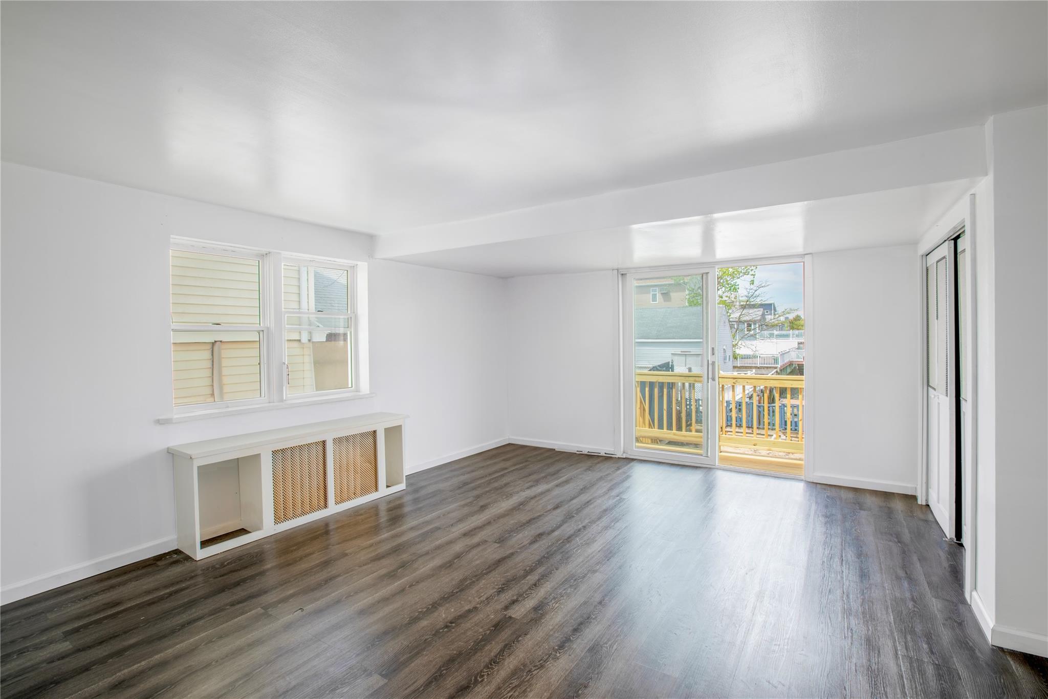 Single Family Cross Bay  Queens, NY 11693, MLS-856310-6
