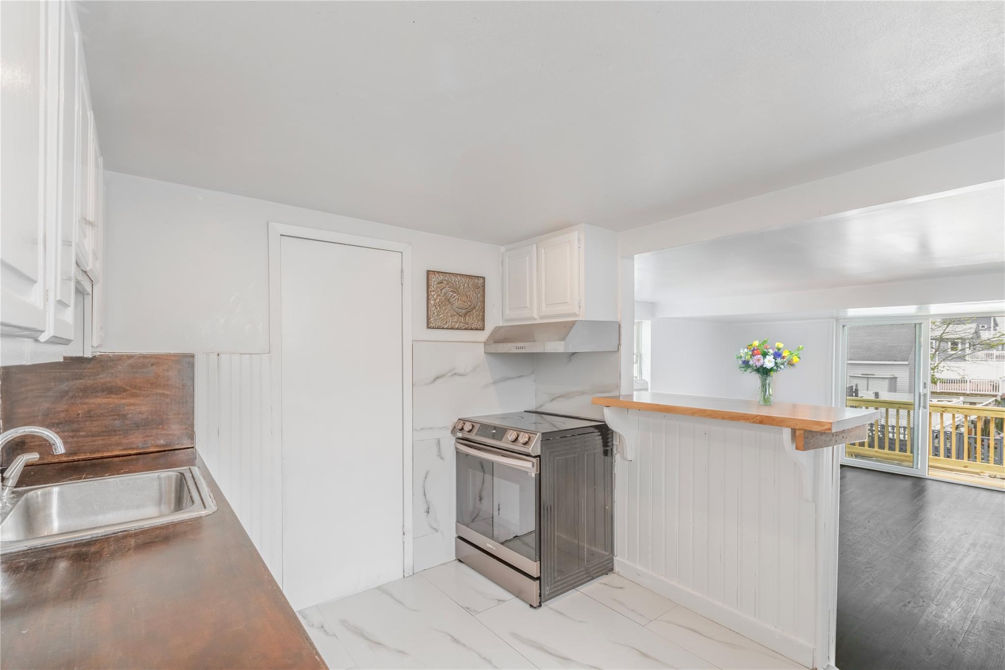 Single Family Cross Bay  Queens, NY 11693, MLS-856310-8