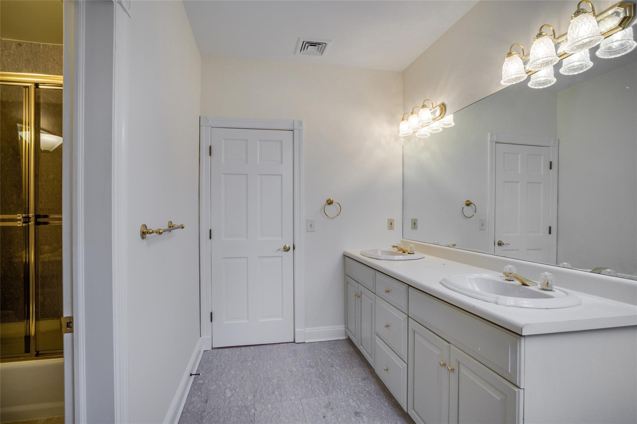 Single Family Centre Island  Nassau County, NY 11771, MLS-856320-35