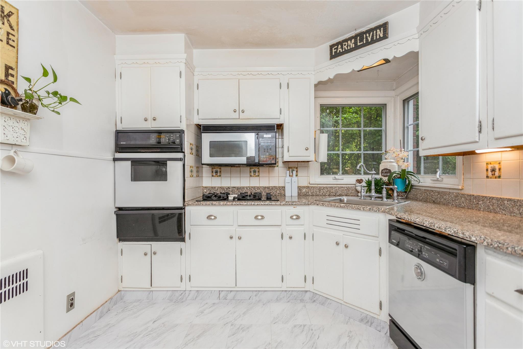 Single Family Seneca  Westchester County, NY 10603, MLS-856333-13