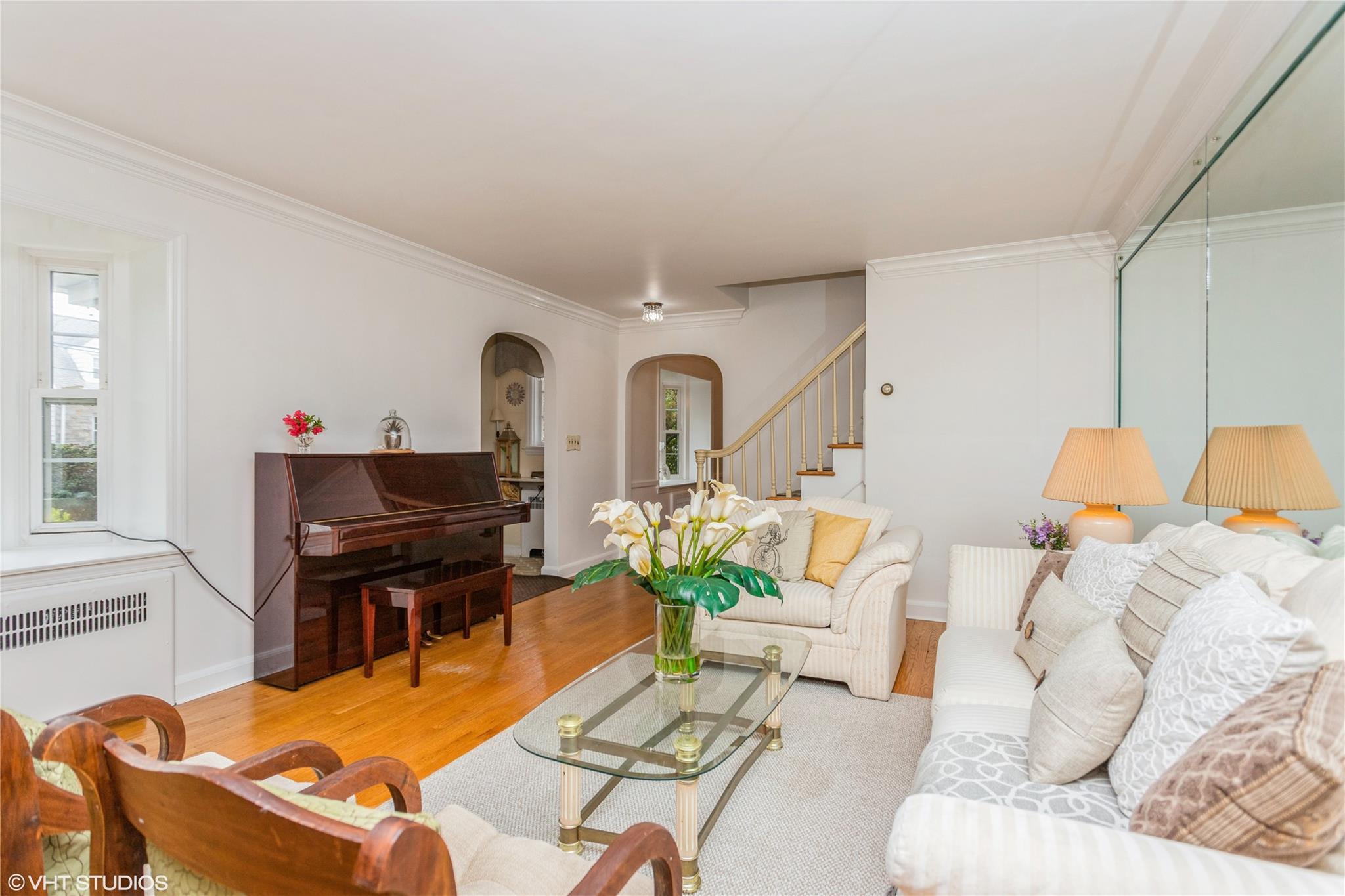 Single Family Seneca  Westchester County, NY 10603, MLS-856333-8