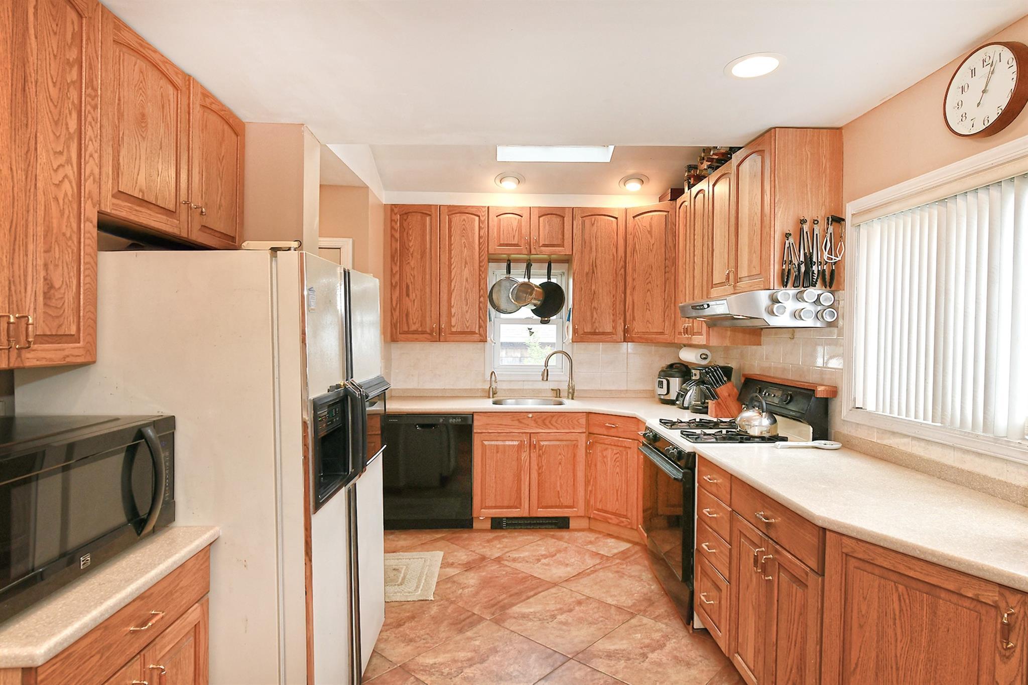 Single Family Newbridge  Nassau County, NY 11710, MLS-856343-11