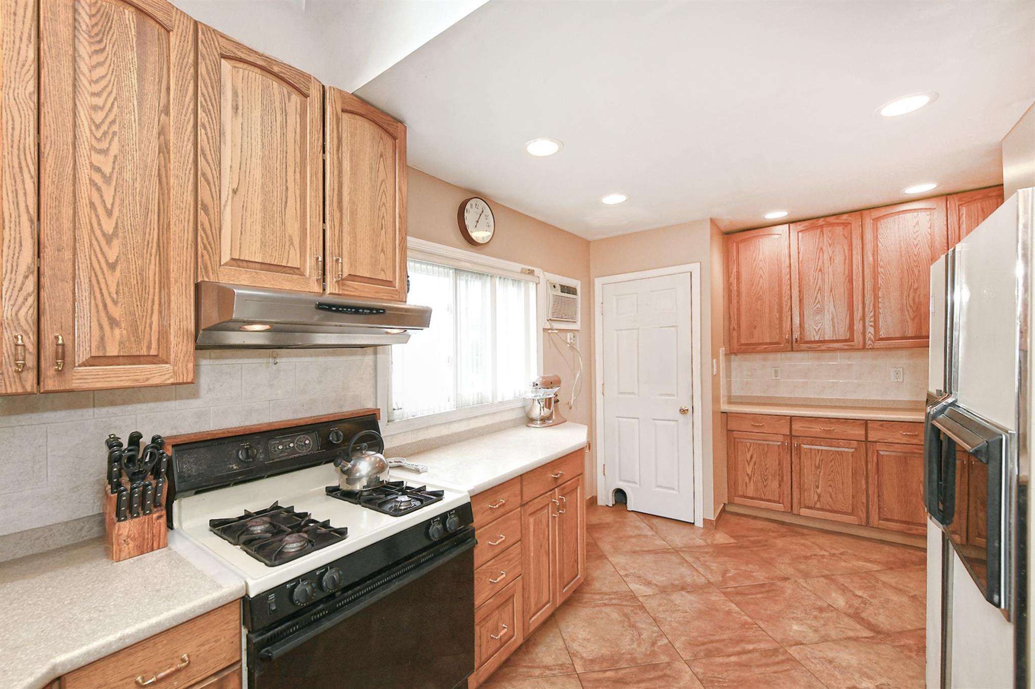 Single Family Newbridge  Nassau County, NY 11710, MLS-856343-12
