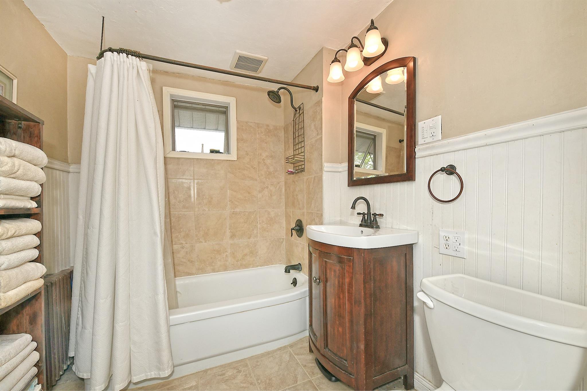 Single Family Newbridge  Nassau County, NY 11710, MLS-856343-18