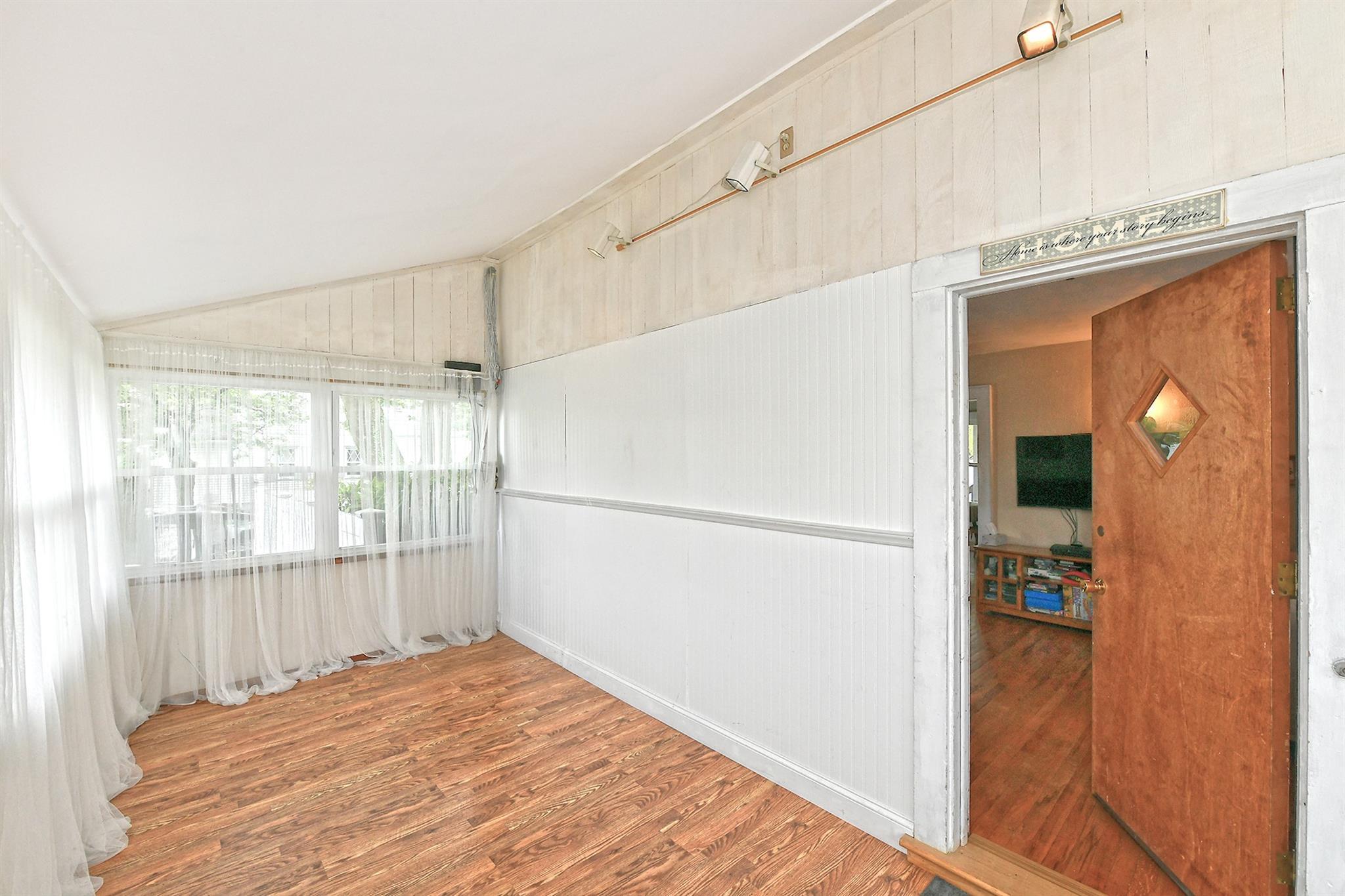Single Family Newbridge  Nassau County, NY 11710, MLS-856343-4