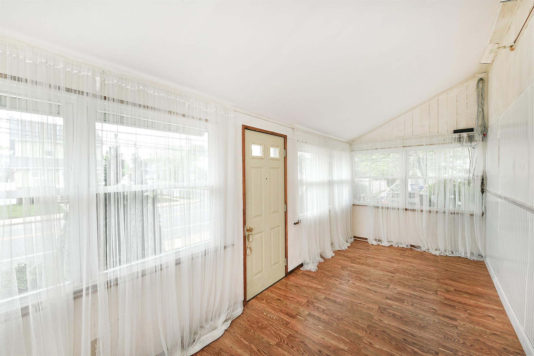 Single Family Newbridge  Nassau County, NY 11710, MLS-856343-5