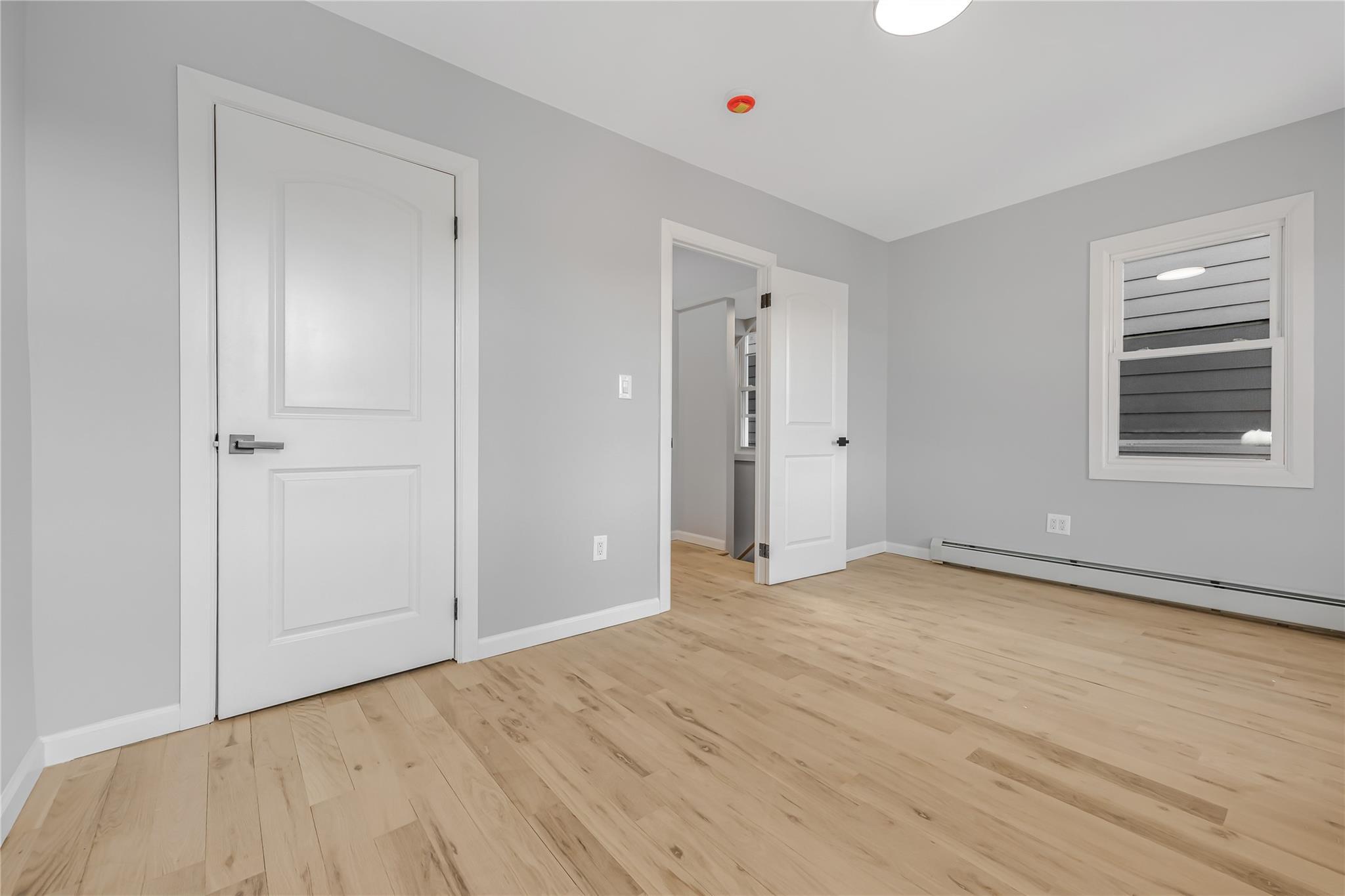 Single Family Radcliff  Bronx, NY 10469, MLS-856350-33