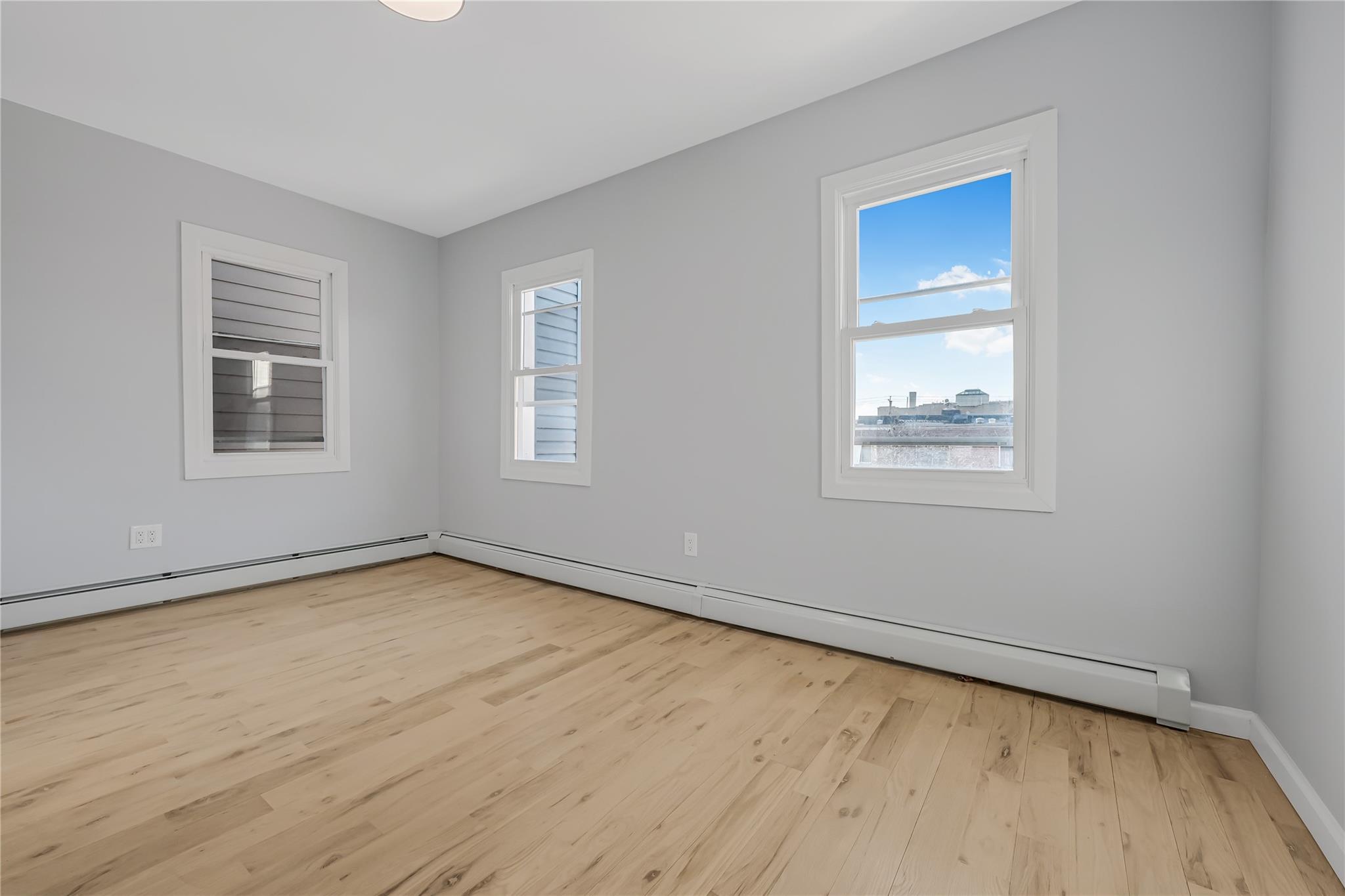 Single Family Radcliff  Bronx, NY 10469, MLS-856350-34