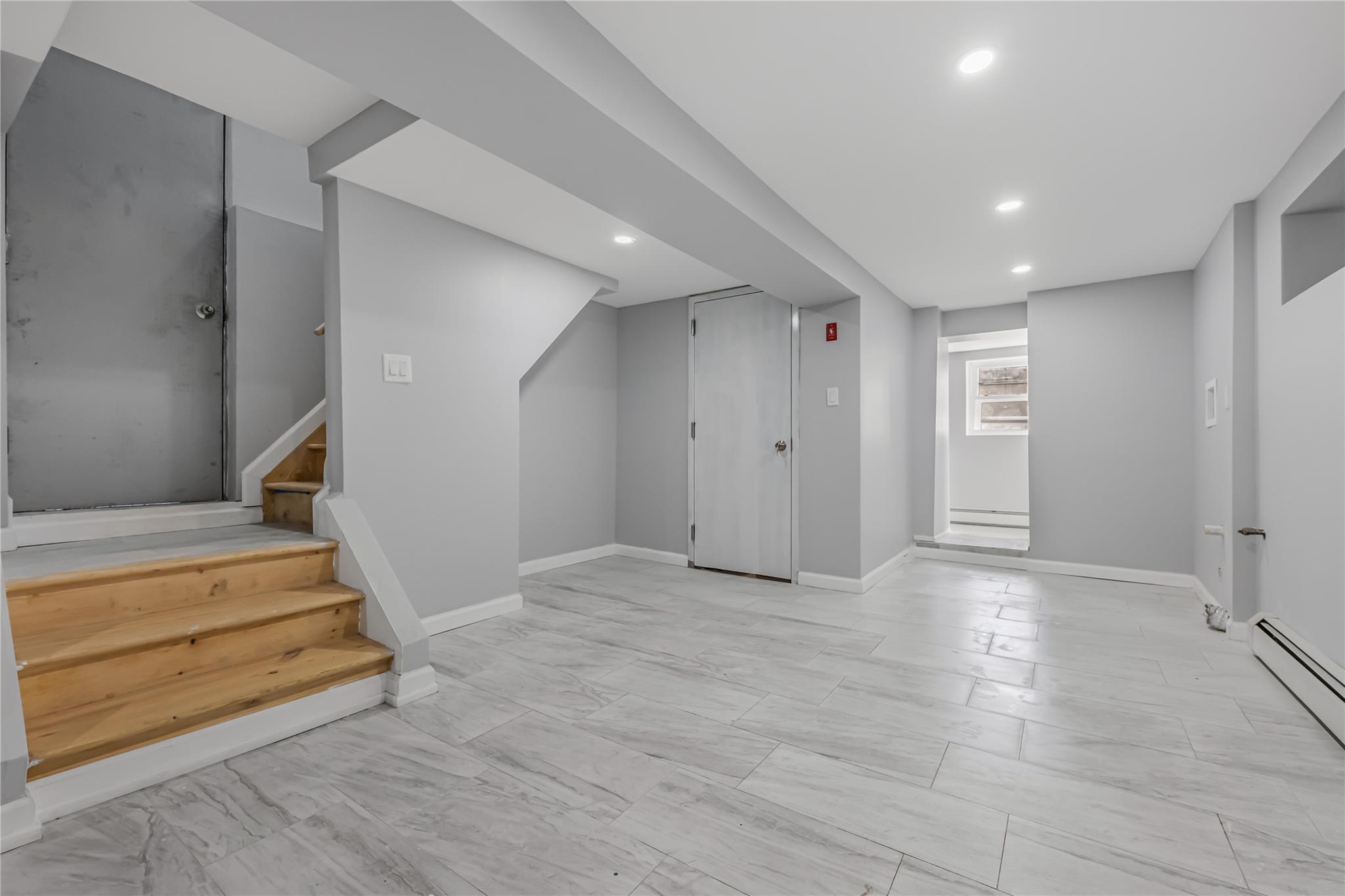 Single Family Radcliff  Bronx, NY 10469, MLS-856350-37