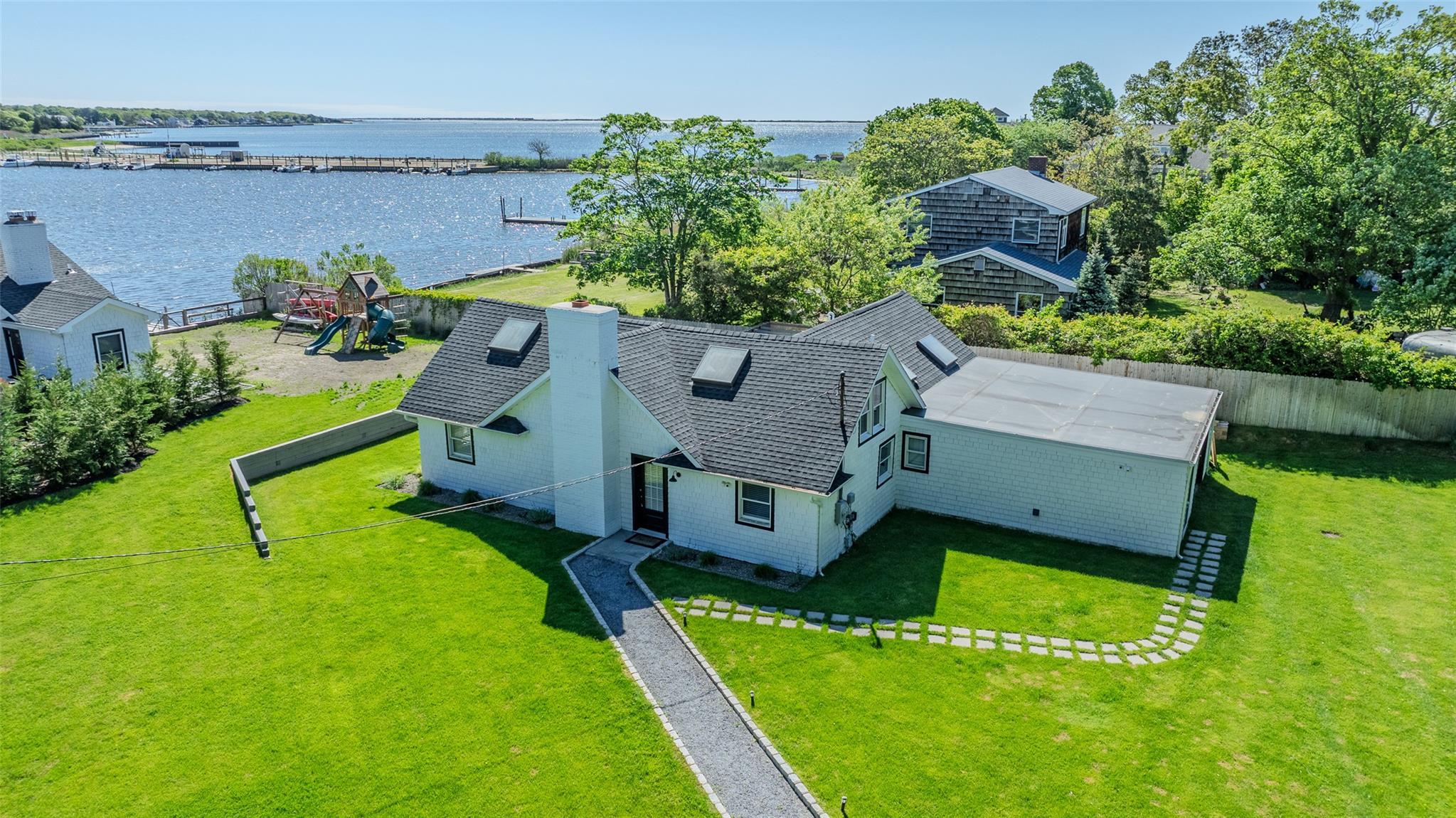 Single Family Old Neck  Suffolk County, NY 11934, MLS-856356-16