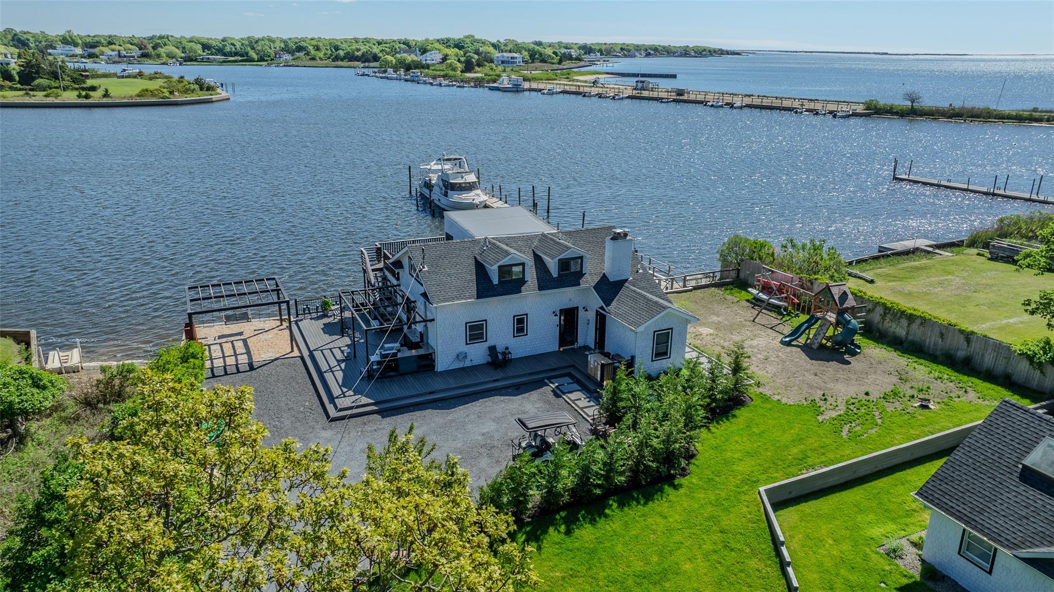 Single Family Old Neck  Suffolk County, NY 11934, MLS-856356-2