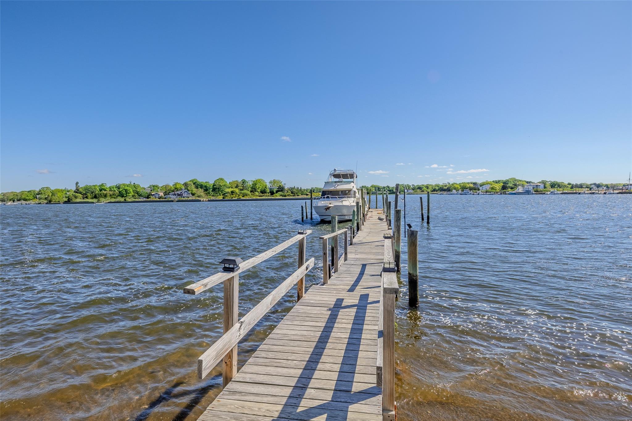 Single Family Old Neck  Suffolk County, NY 11934, MLS-856356-37